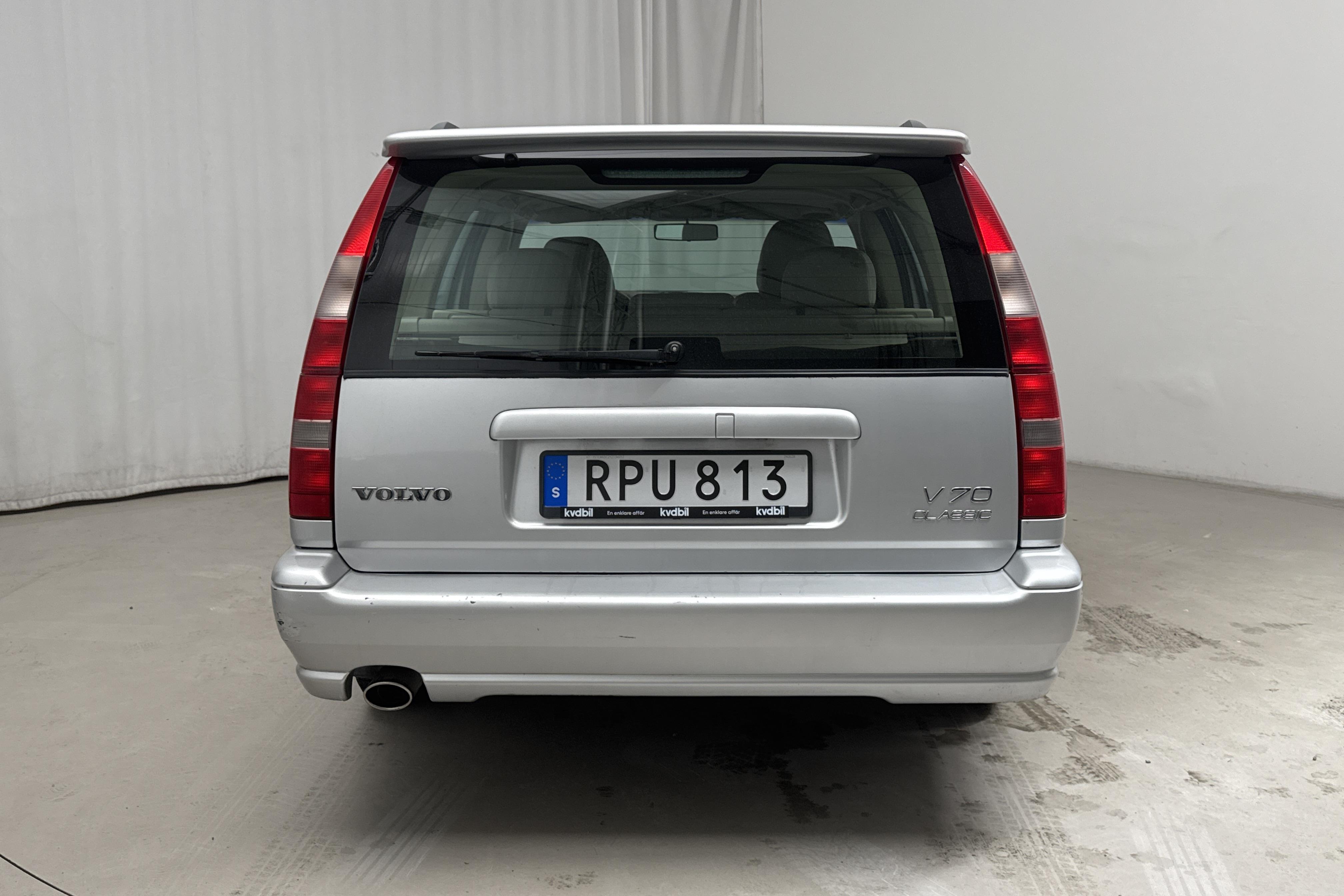 Volvo V70 2.4 (140hk) - 88 730 km - Manuaalinen - Light Grey - 2000