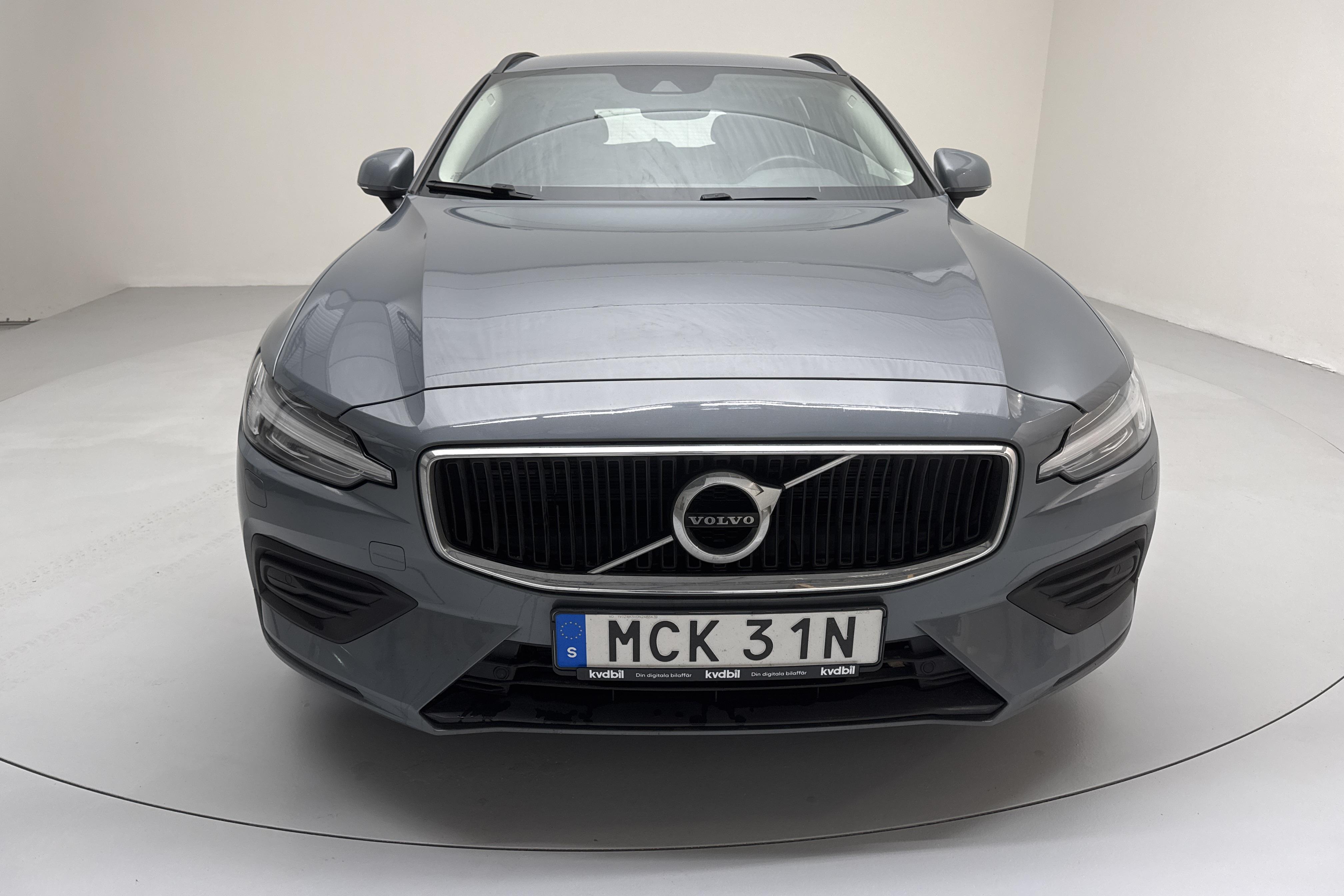 Volvo V60 B4 Mildhybrid, Diesel (197hk) - 111 490 km - Automaatne - hall - 2022