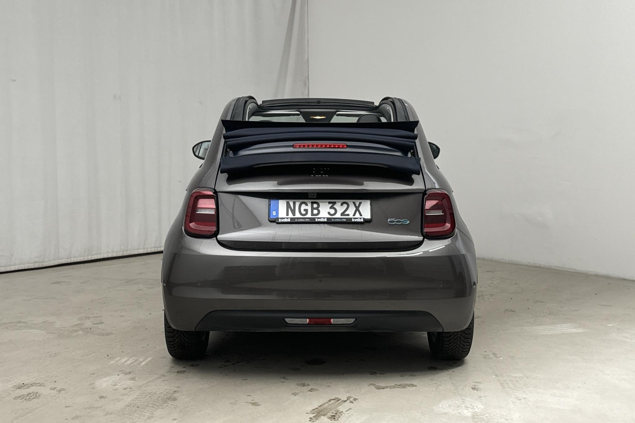 Fiat 500e Cabriolet (118hk) - 5 281 mil - Automat - brun - 2021