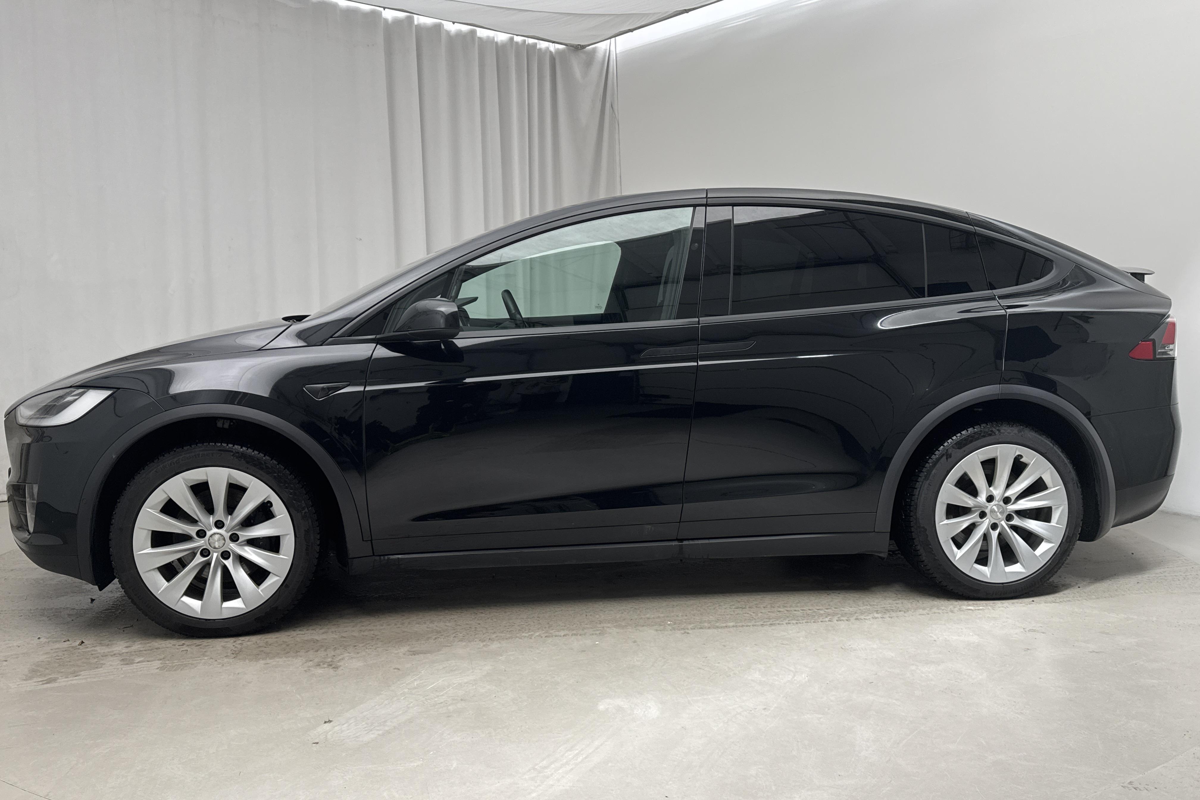 Tesla Model X Dual Motor Long Range AWD - 13 593 mil - Automat - svart - 2020