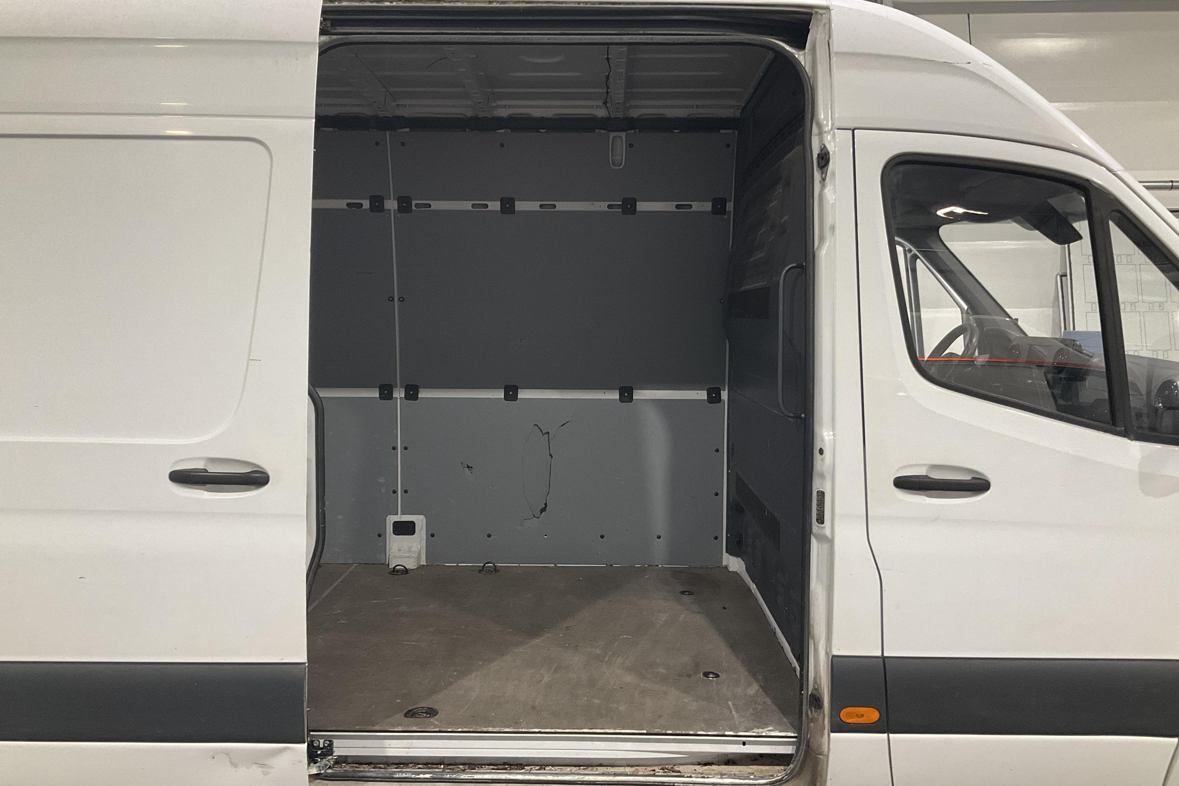 Mercedes Sprinter 314 CDI Skåp 2WD (143hk) - 277 810 km - Automaatne - valge - 2019