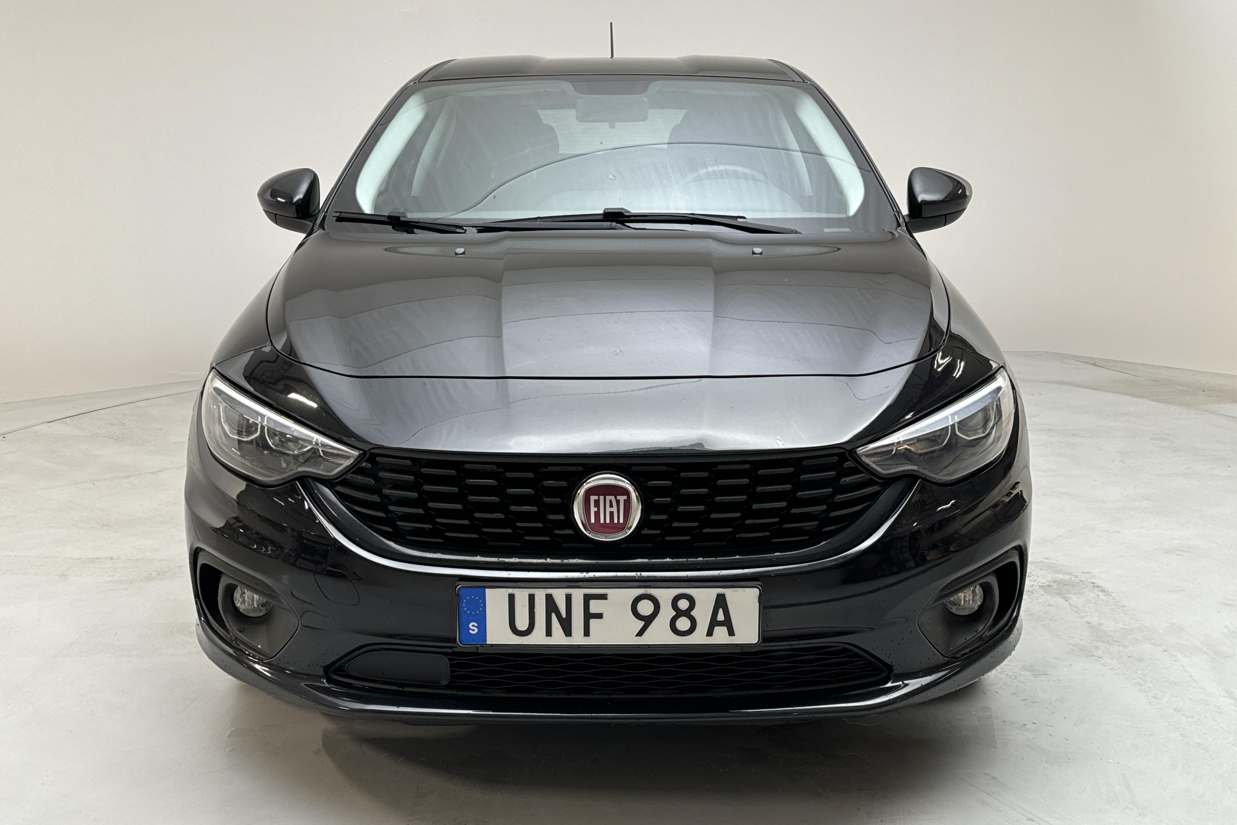 Fiat Tipo 1.4 5dr (95hk) - 55 100 km - Manual - black - 2020