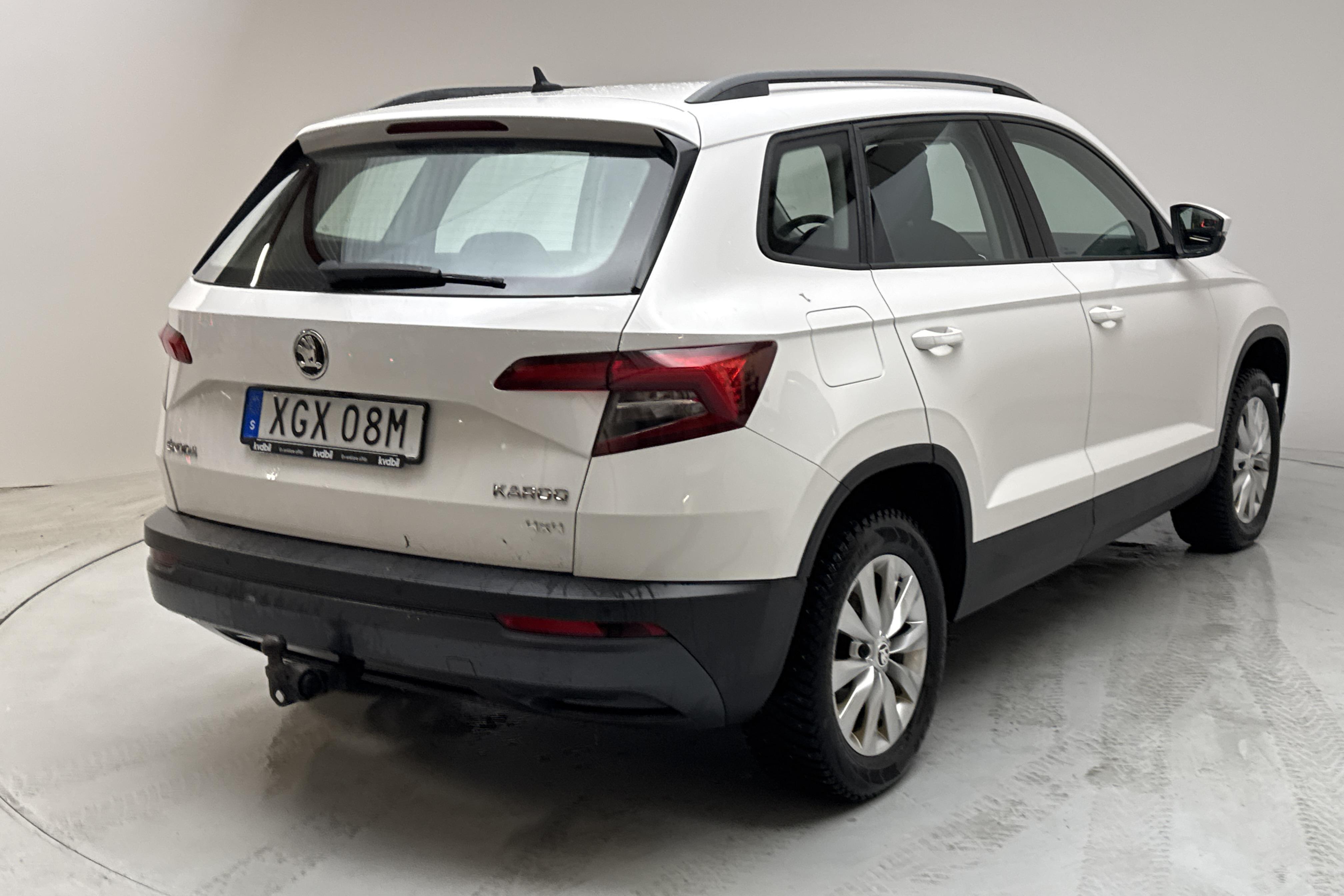 Skoda Karoq 2.0 TDI 4X4 (150hk) - 135 220 km - Manualna - biały - 2019