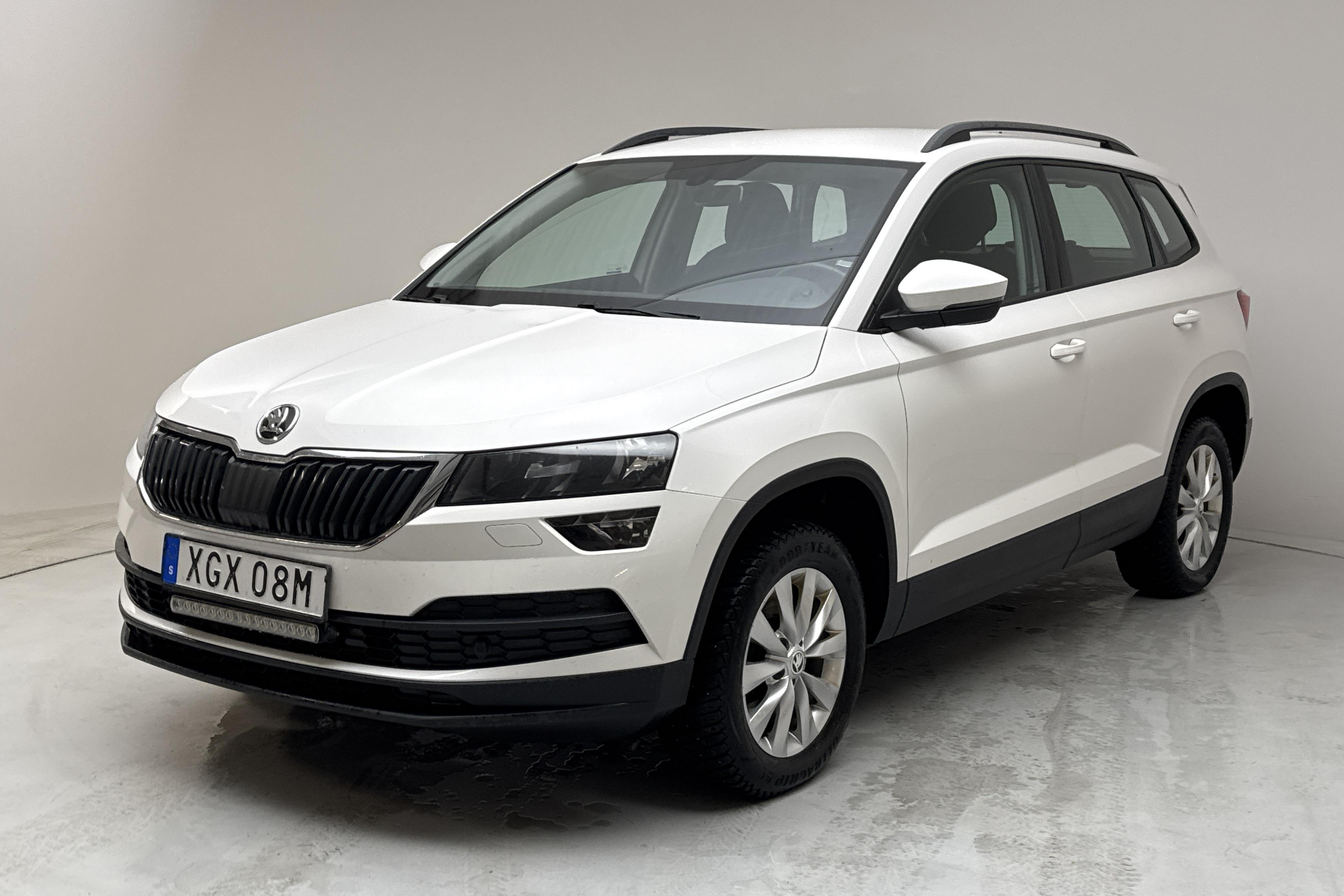 Skoda Karoq 2.0 TDI 4X4 (150hk) - 135 220 km - Manualna - biały - 2019