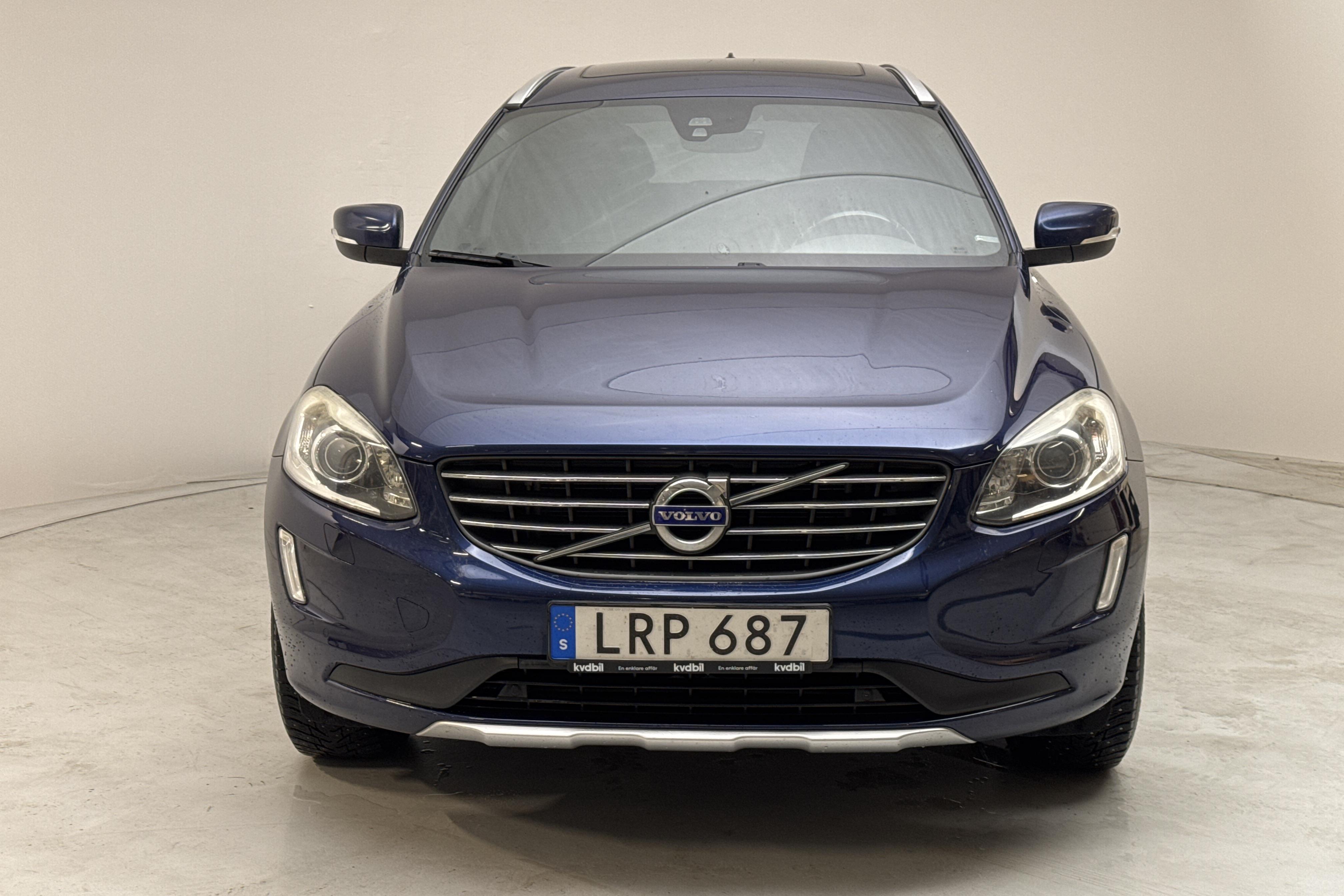 Volvo XC60 D4 AWD (181hk) - 19 662 mil - Automat - blå - 2015