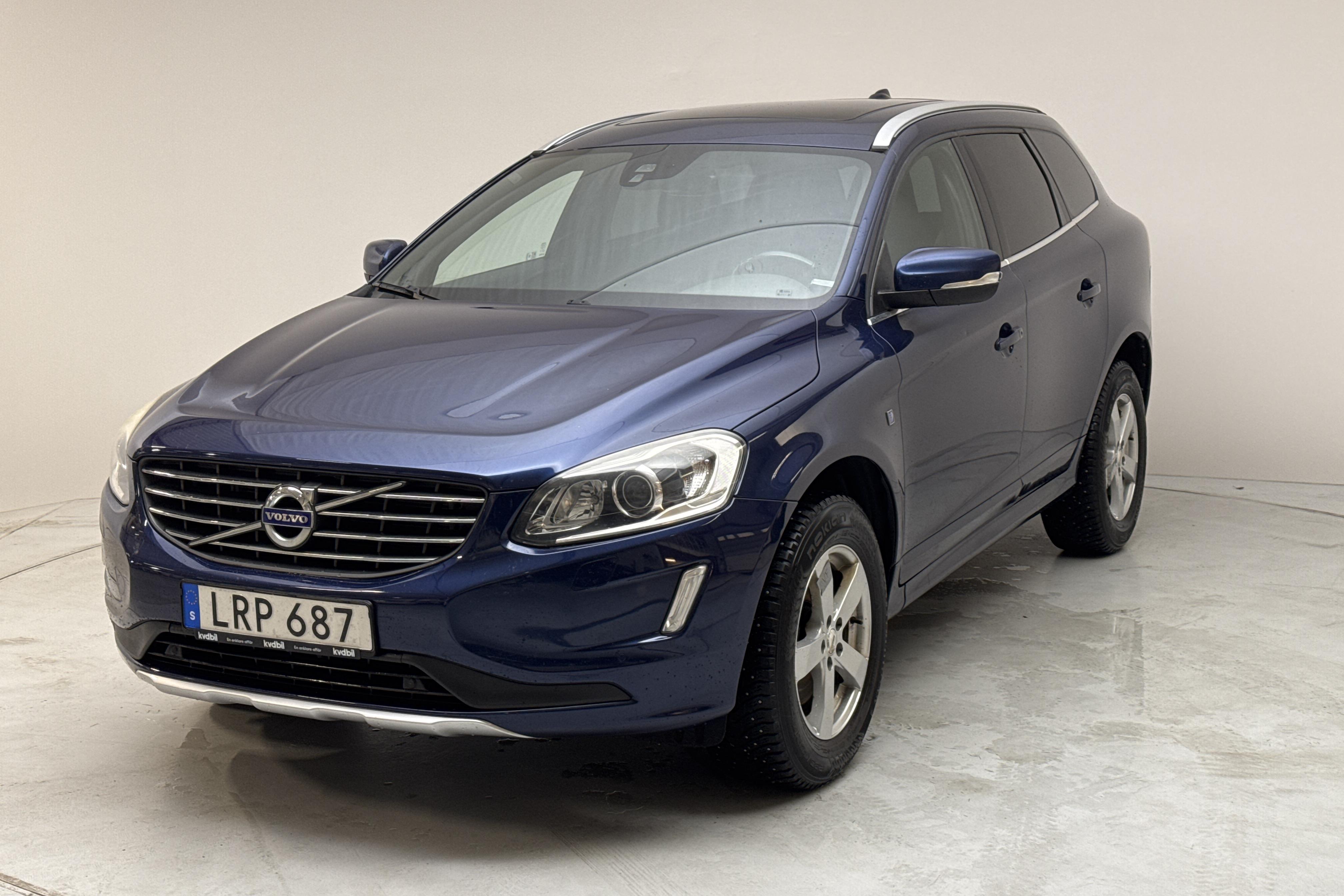 Volvo XC60 D4 AWD (181hk) - 19 662 mil - Automat - blå - 2015