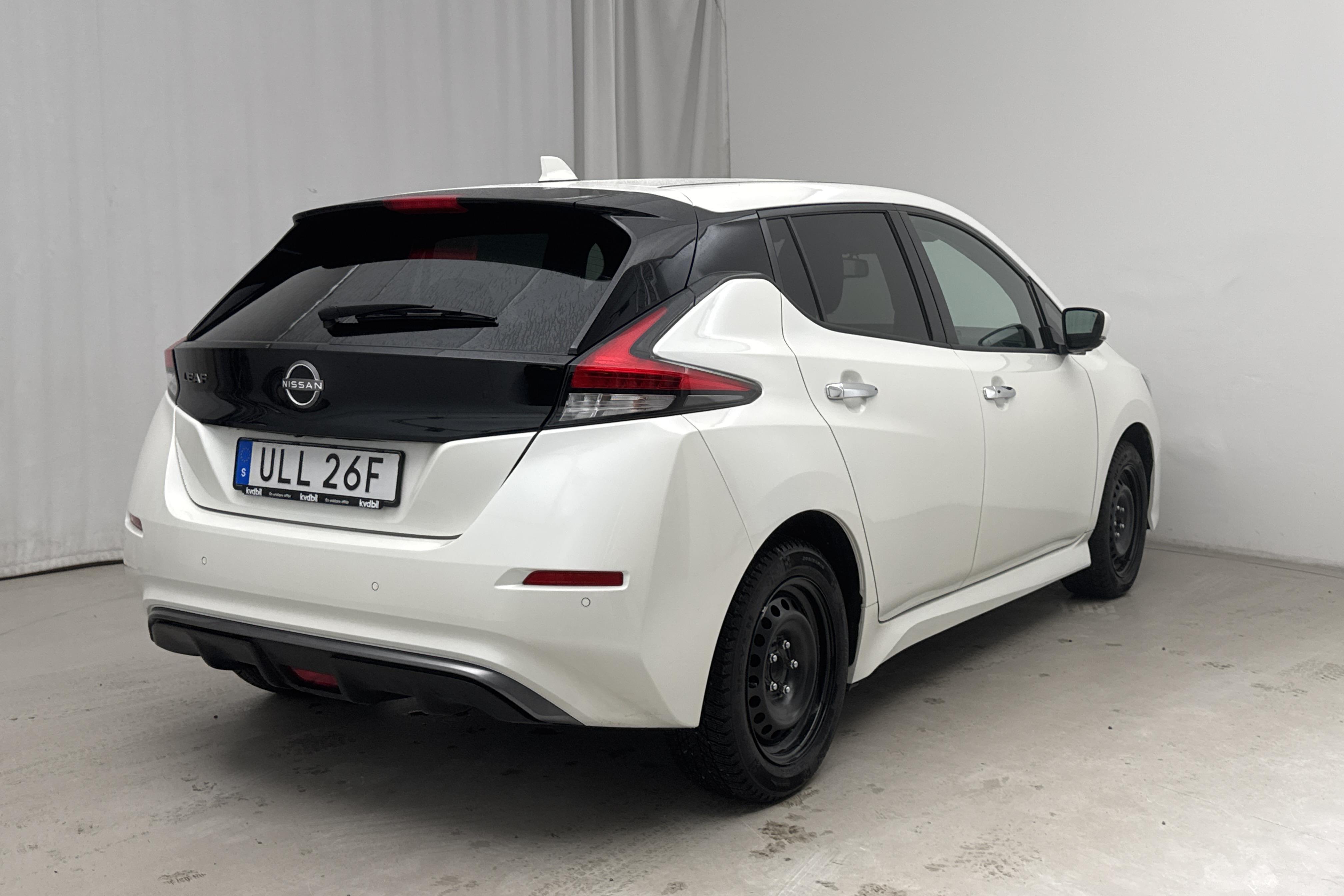 Nissan LEAF 5dr 39 kWh (150hk) - 539 mil - Automat - vit - 2023