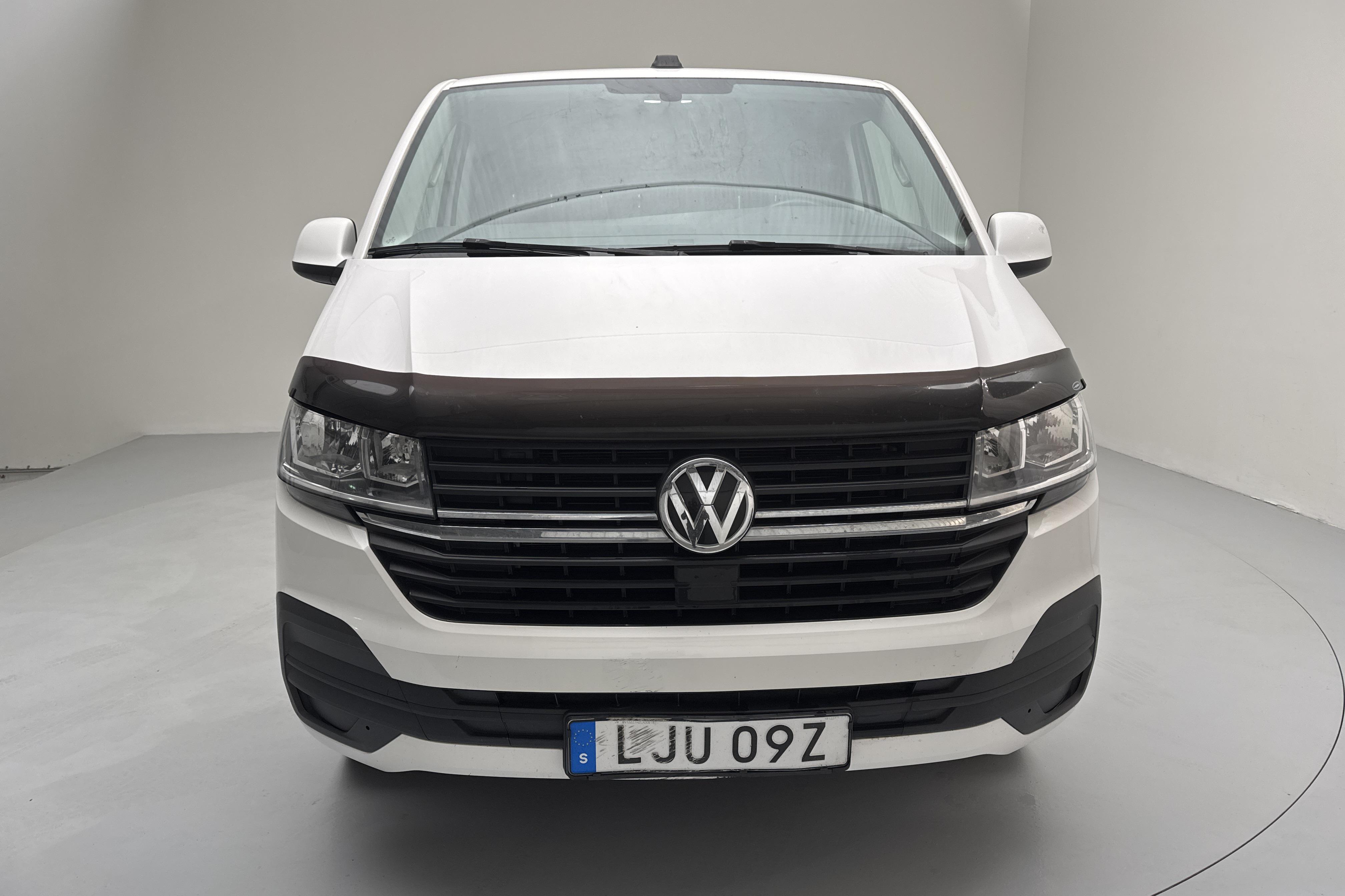 VW Transporter T6 2.0 TDI BMT Skåp (150hk) - 199 680 km - Automatic - white - 2020