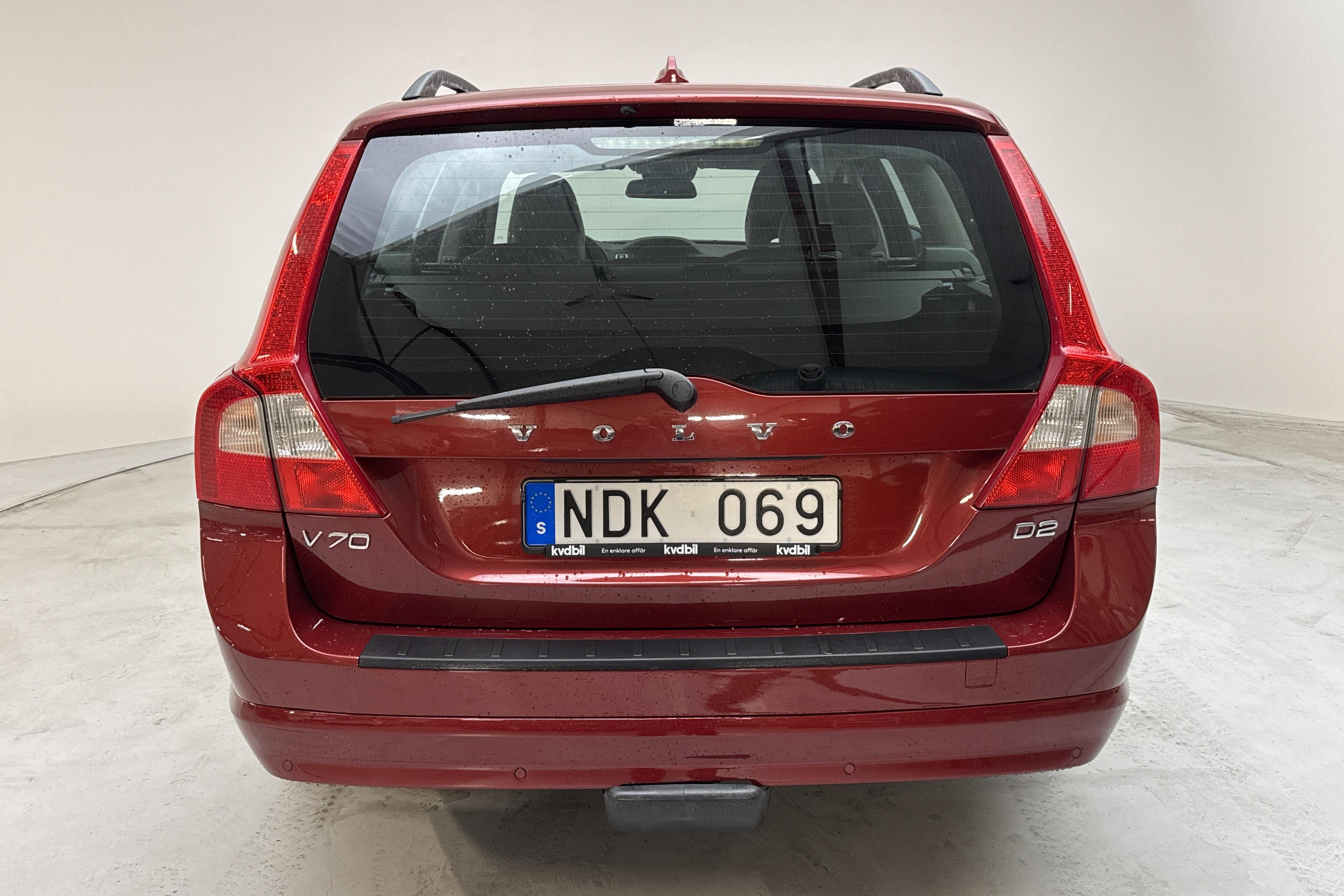 Volvo V70 II D2 (115hk) - 148 740 km - Manualna - czerwony - 2013