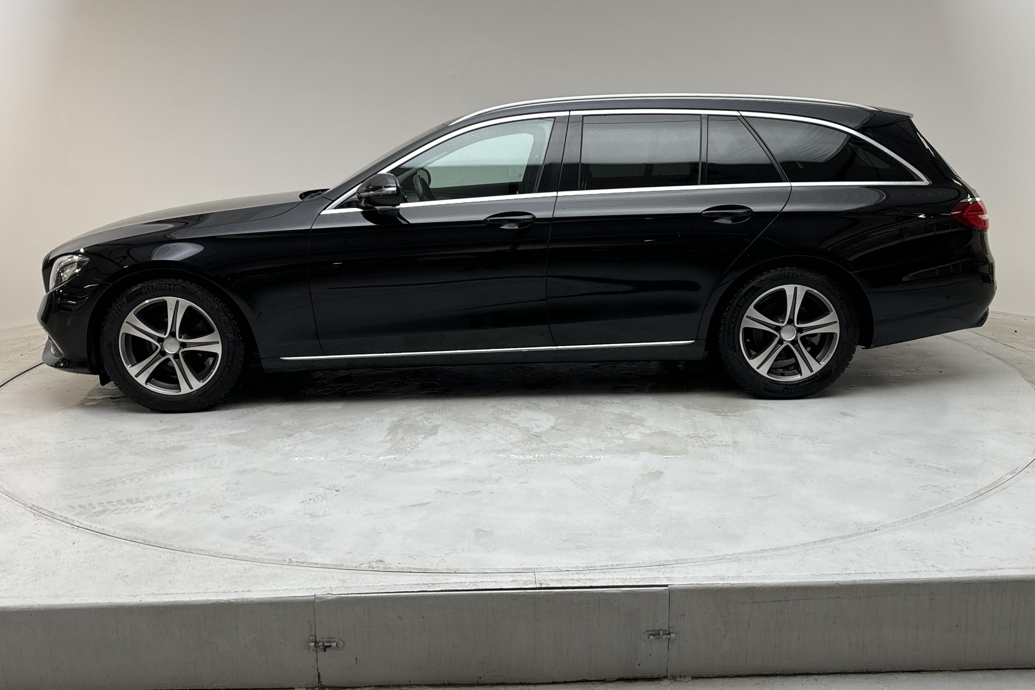 Mercedes E 200 d Kombi S213 (150hk) - 108 920 km - Automaattinen - musta - 2019