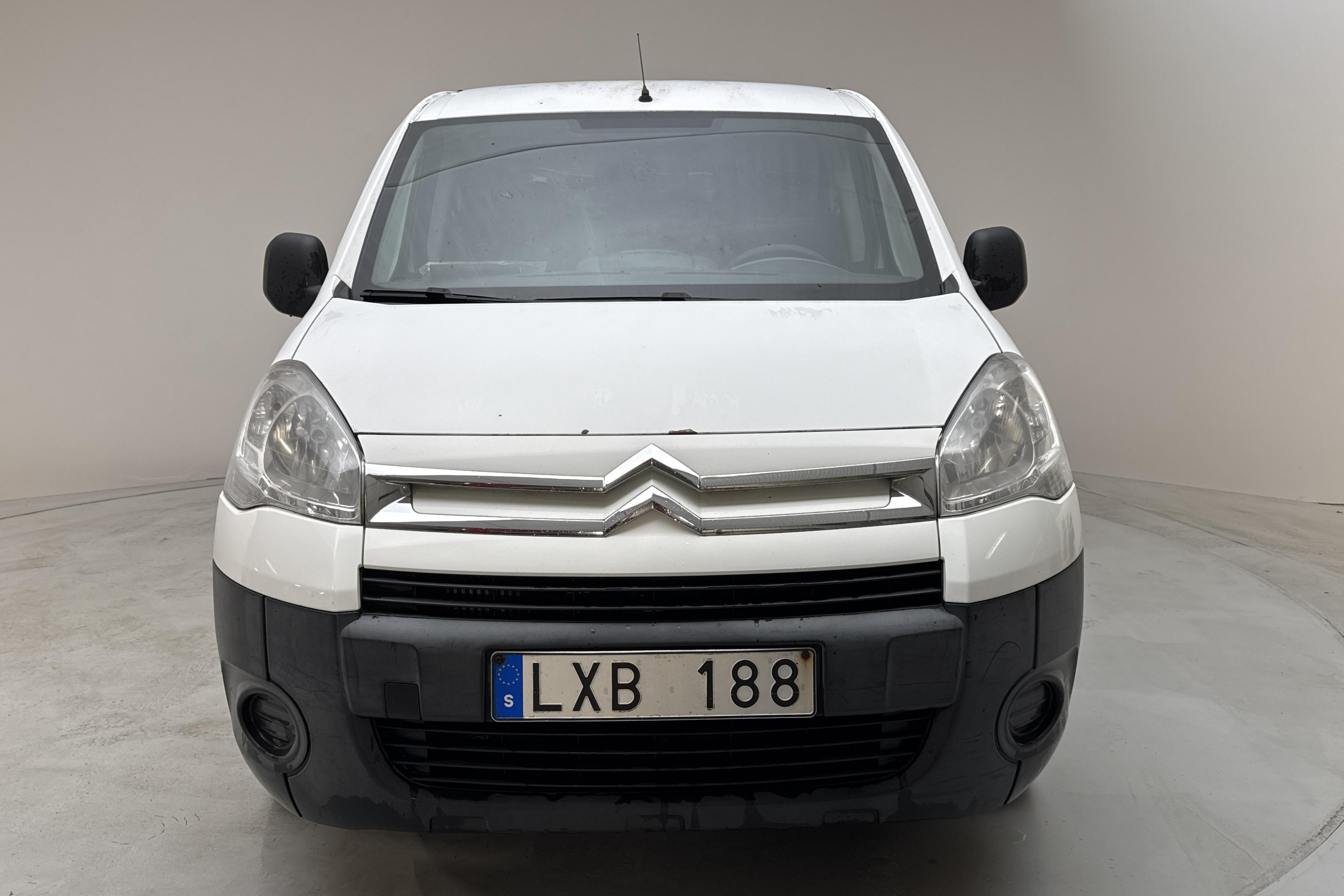 Citroen Berlingo III 1.6 HDi Skåp (90hk) - 135 140 km - Manualna - biały - 2011