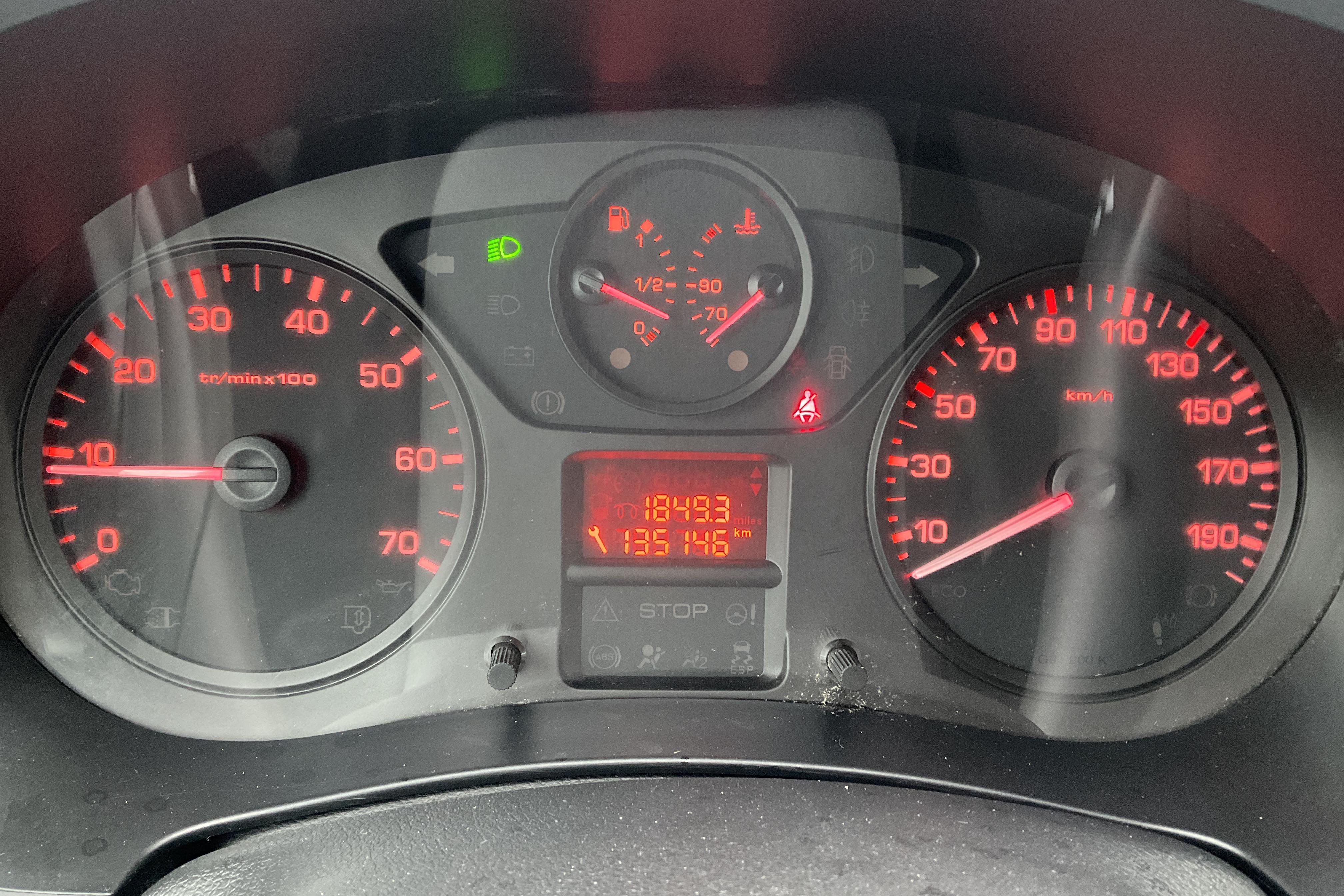 Citroen Berlingo III 1.6 HDi Skåp (90hk) - 135 140 km - Manualna - biały - 2011