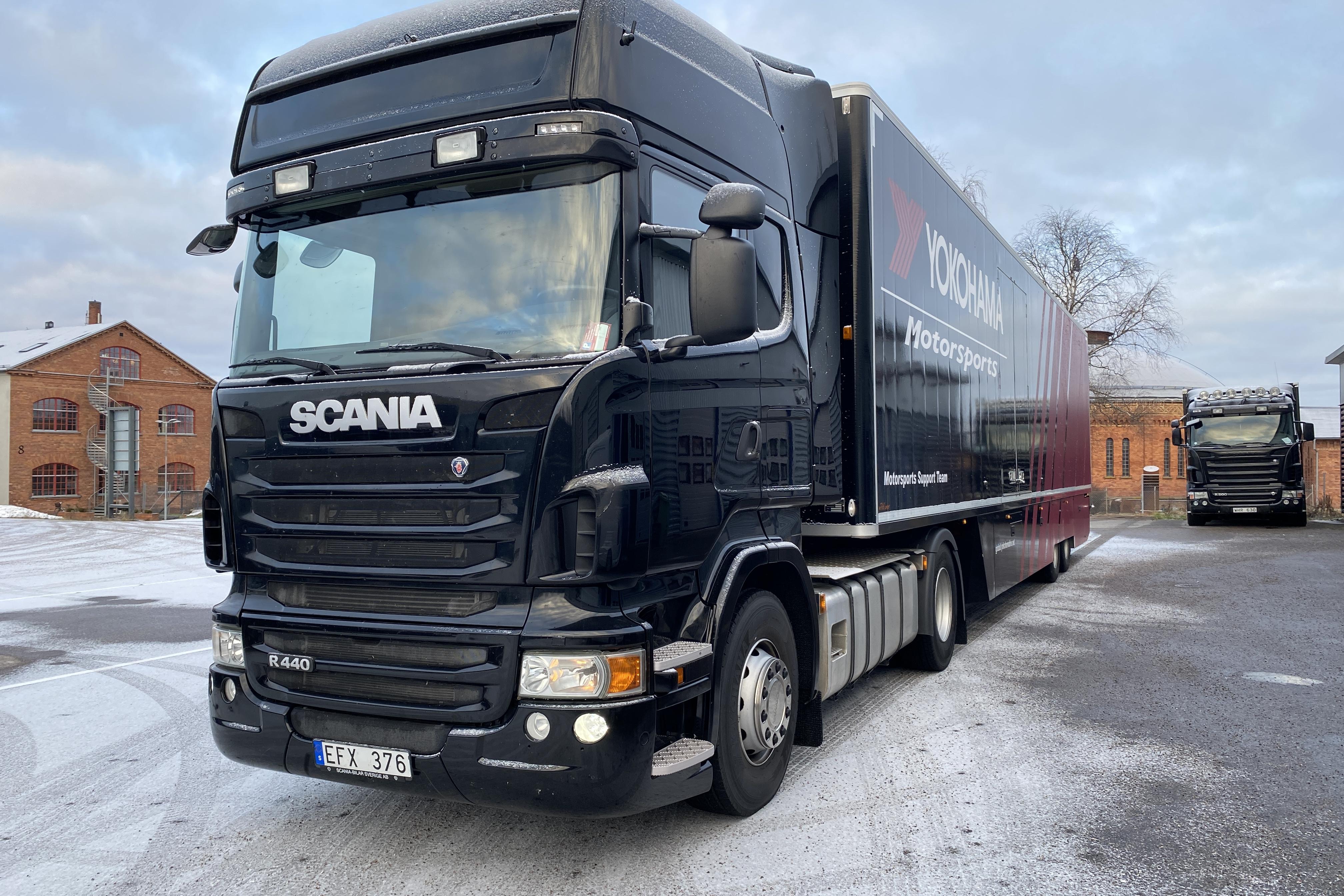 Scania R440LA4X2MNA - 125 645 km - Manualna - czarny - 2011