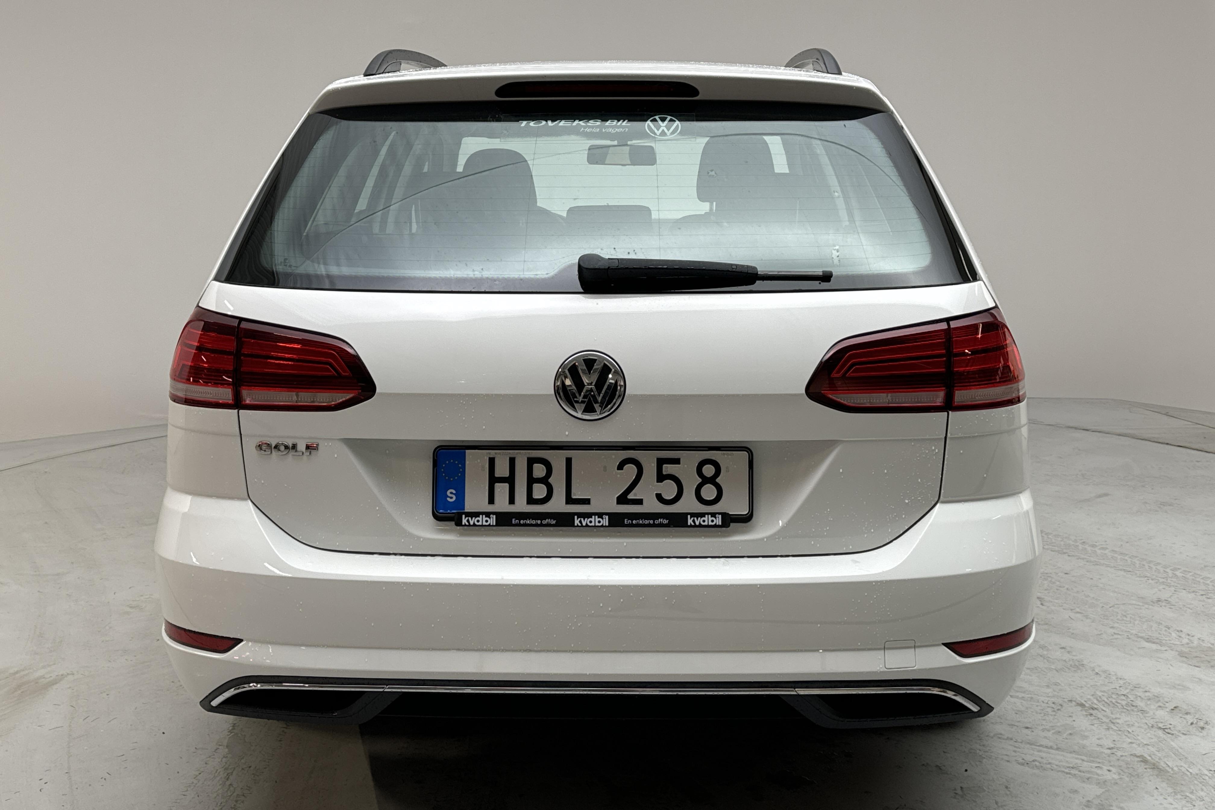 VW Golf VII 1.0 TSI Sportscombi (110hk) - 67 830 km - Automatic - white - 2018