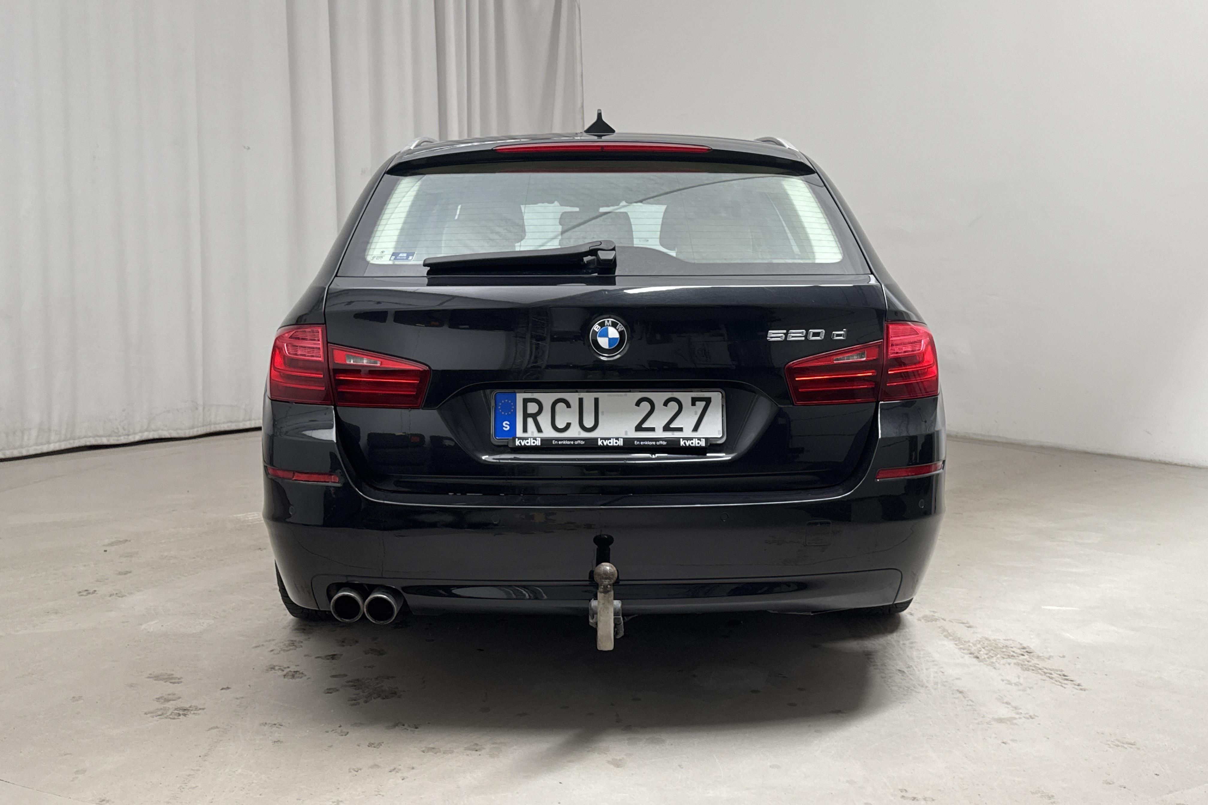 BMW 520d Touring, F11 (184hk) - 166 070 km - Automatic - black - 2014