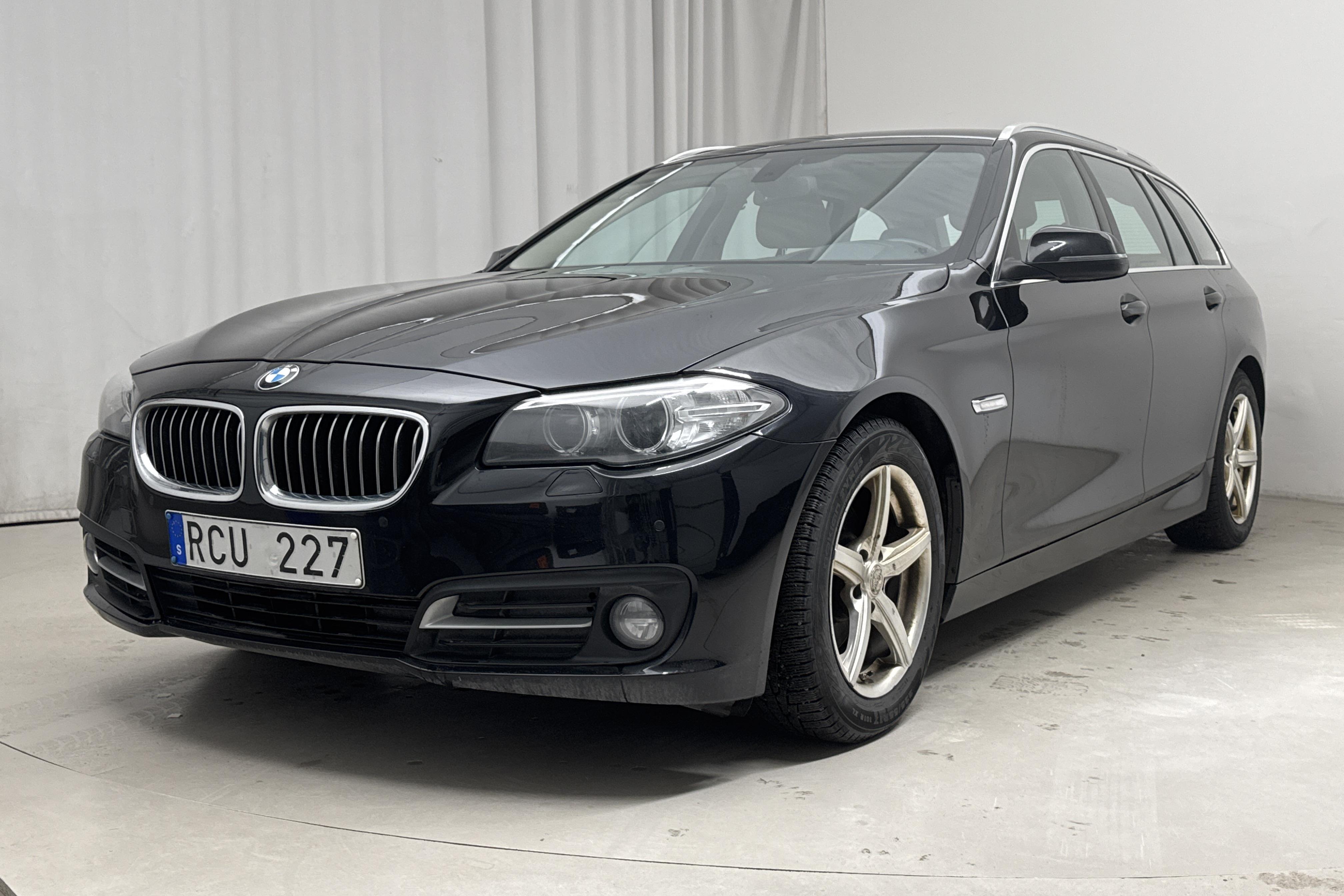 BMW 520d Touring, F11 (184hk) - 166 070 km - Automatic - black - 2014