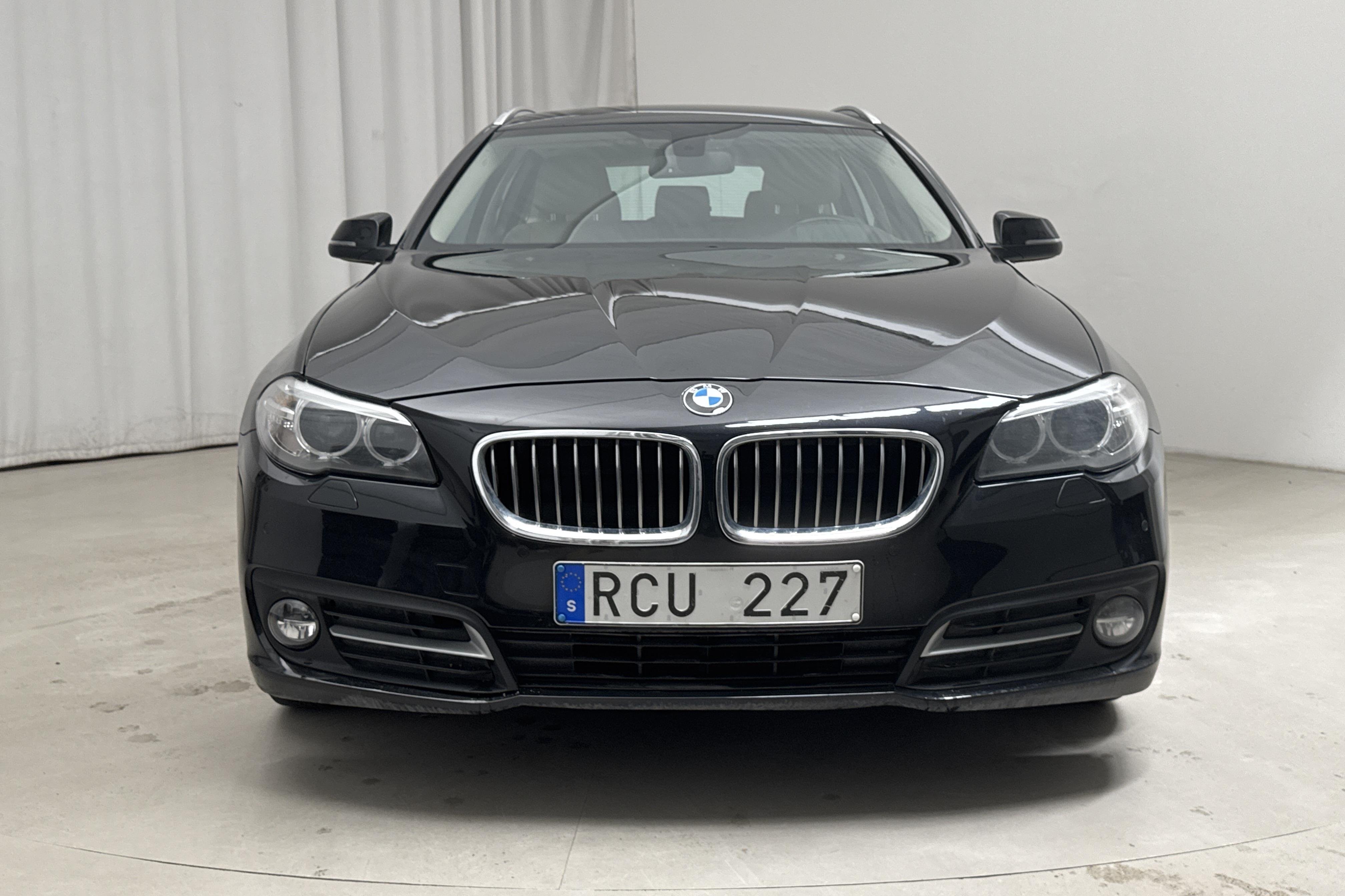 BMW 520d Touring, F11 (184hk) - 166 070 km - Automatic - black - 2014