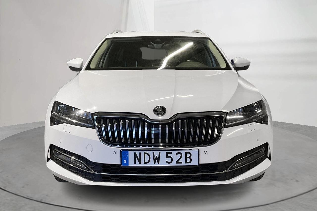 Skoda Superb 2.0 TDI 4x4 Kombi (190hk) - 111 620 km - Automaattinen - valkoinen - 2020