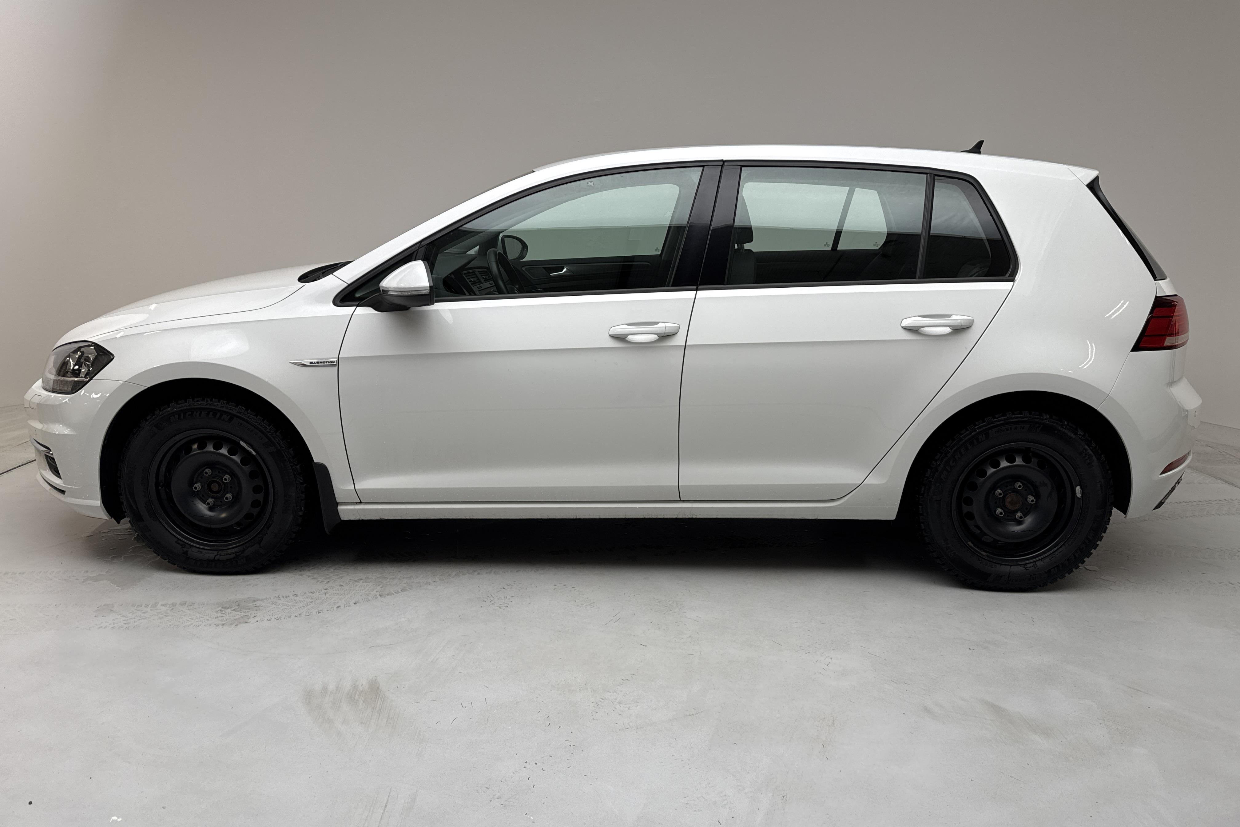 VW Golf VII 1.4 TGI 5dr (110hk) - 4 508 mil - Manuell - vit - 2018