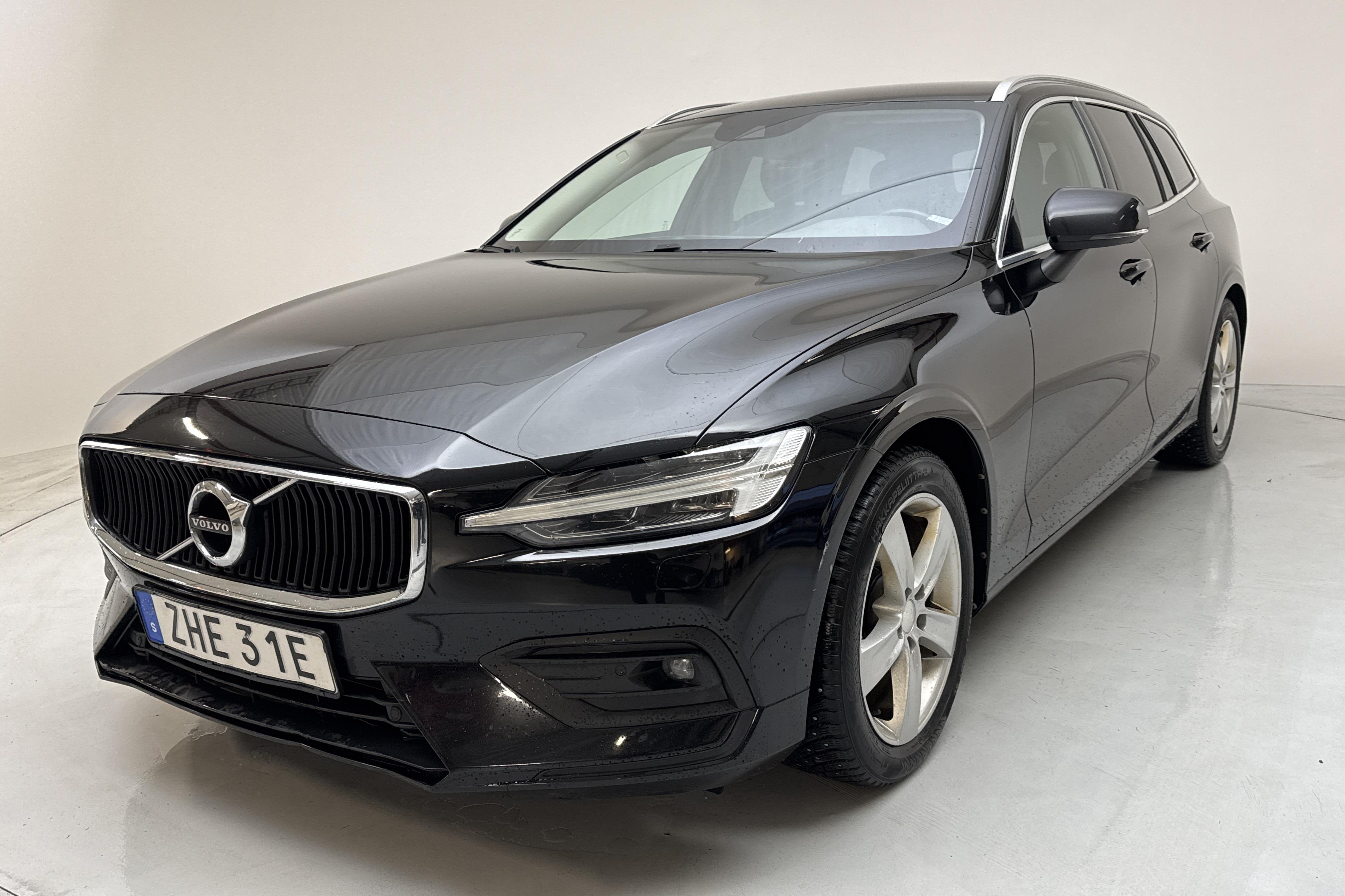 Volvo V60 T4 (190hk) - 187 850 km - Automaatne - must - 2020