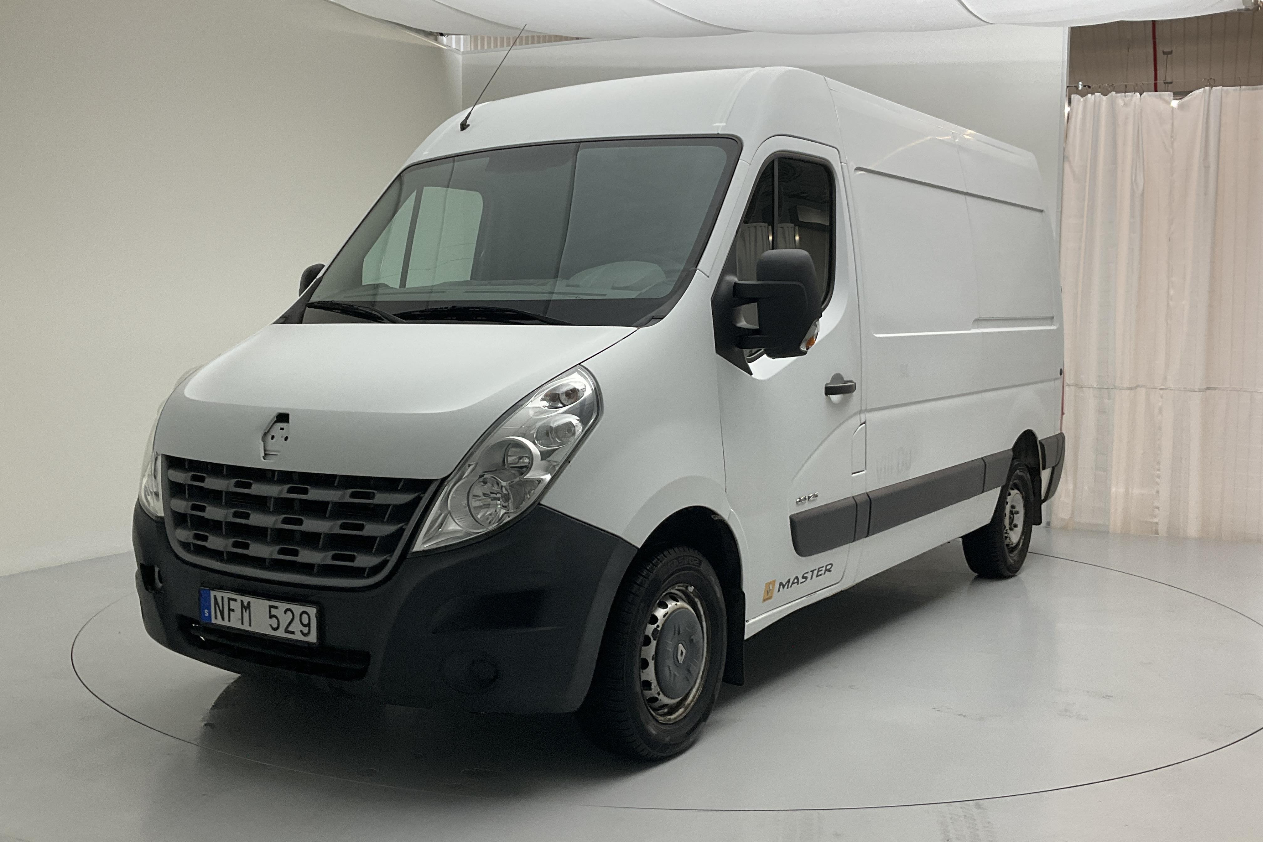 Renault Master 2.3 dCi FAP 2WD (125hk) - 17 173 mil - Manuell - vit - 2013