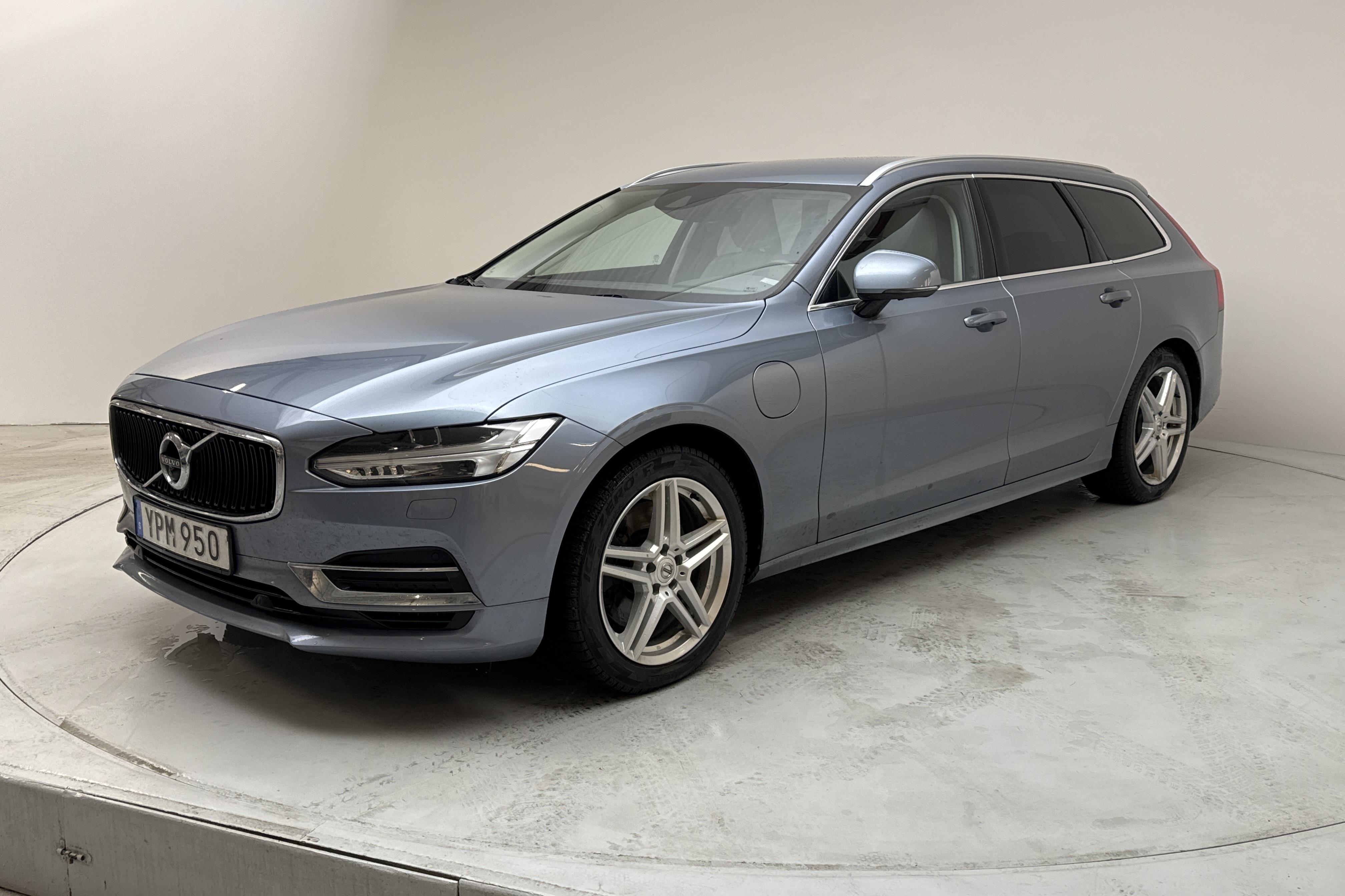 Volvo V90 T8 AWD Recharge (390hk) - 191 880 km - Automatyczna - Light Blue - 2019