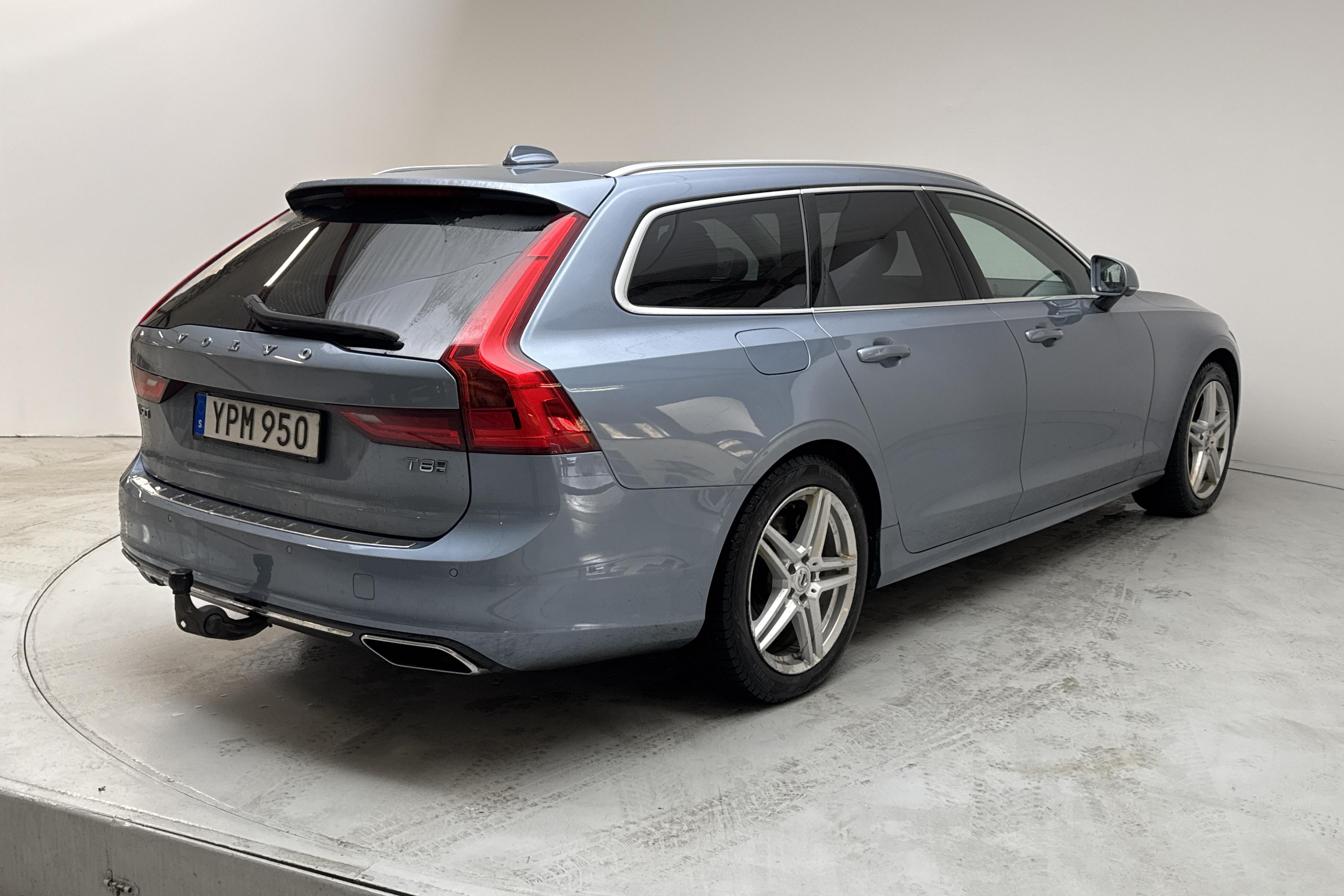 Volvo V90 T8 AWD Recharge (390hk) - 191 880 km - Automatyczna - Light Blue - 2019