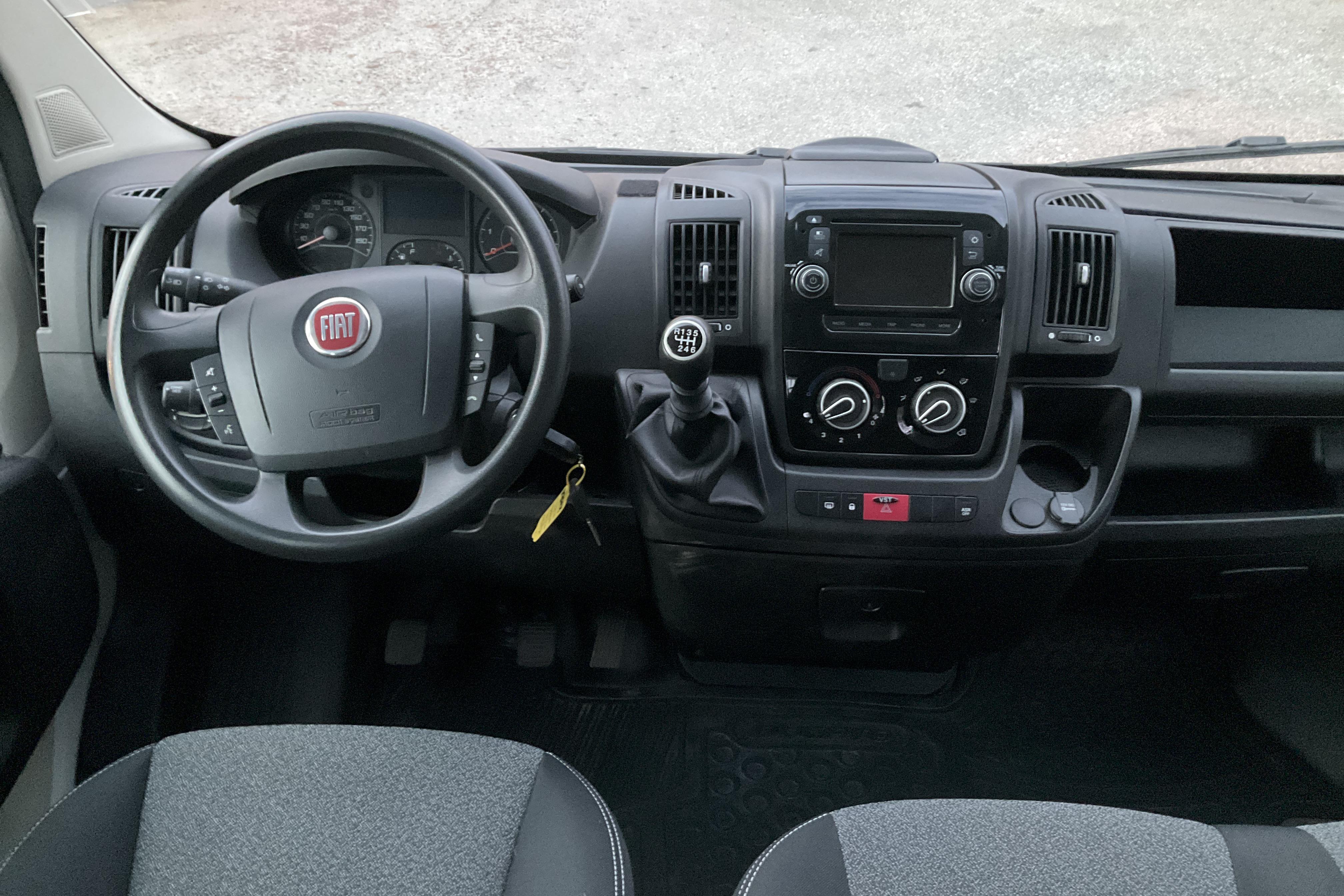 Fiat Ducato - 37 240 km - Manualna - biały - 2019