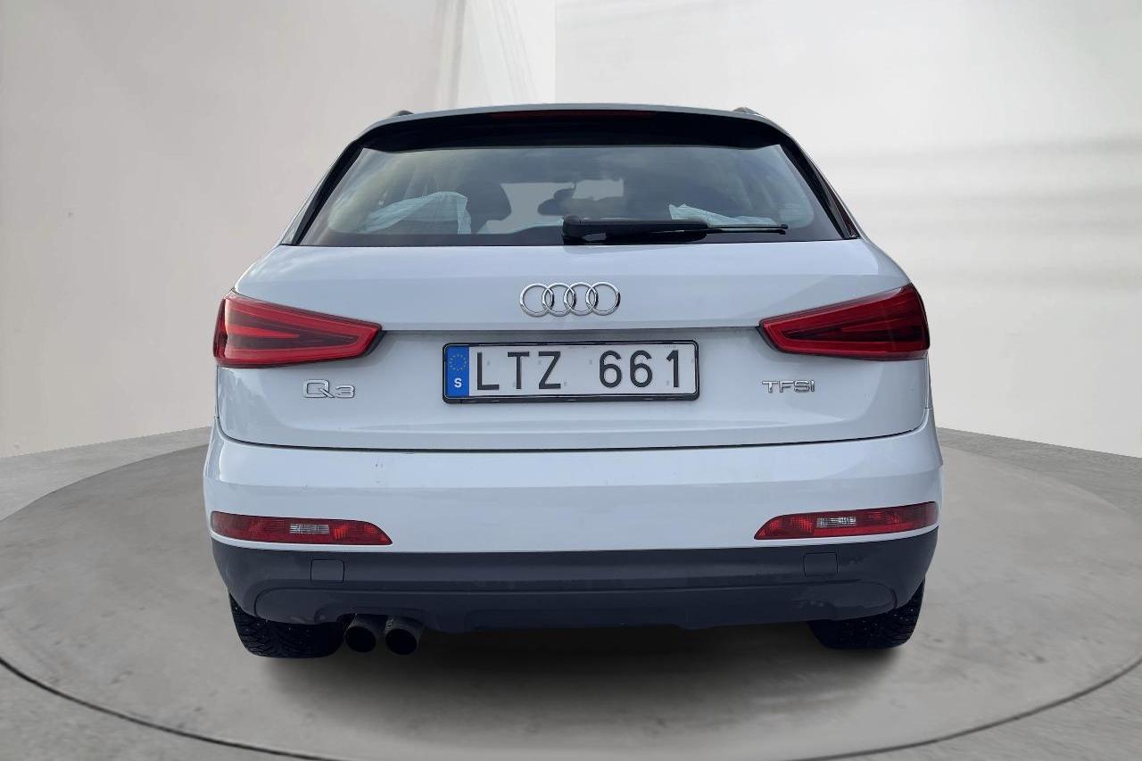 Audi Q3 2.0 TFSI quattro (170hk) - 12 206 mil - Manuell - vit - 2013