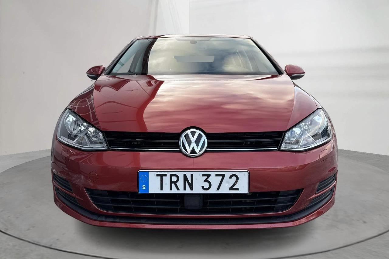 VW Golf VII 1.2 TSI 5dr (105hk) - 49 860 km - Automaatne - punane - 2015