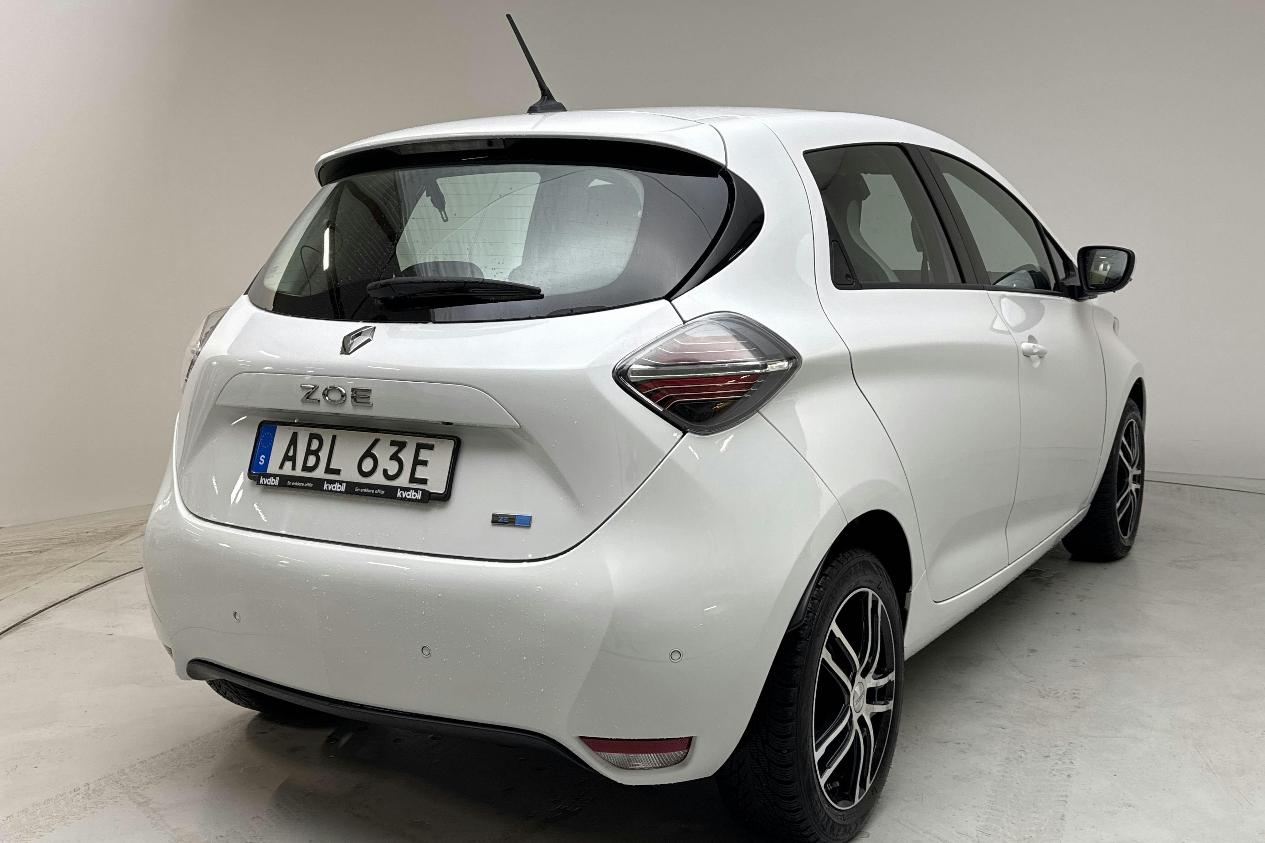 Renault Zoe 52 kWh R110 (108hk) - 30 010 km - Automatic - white - 2022