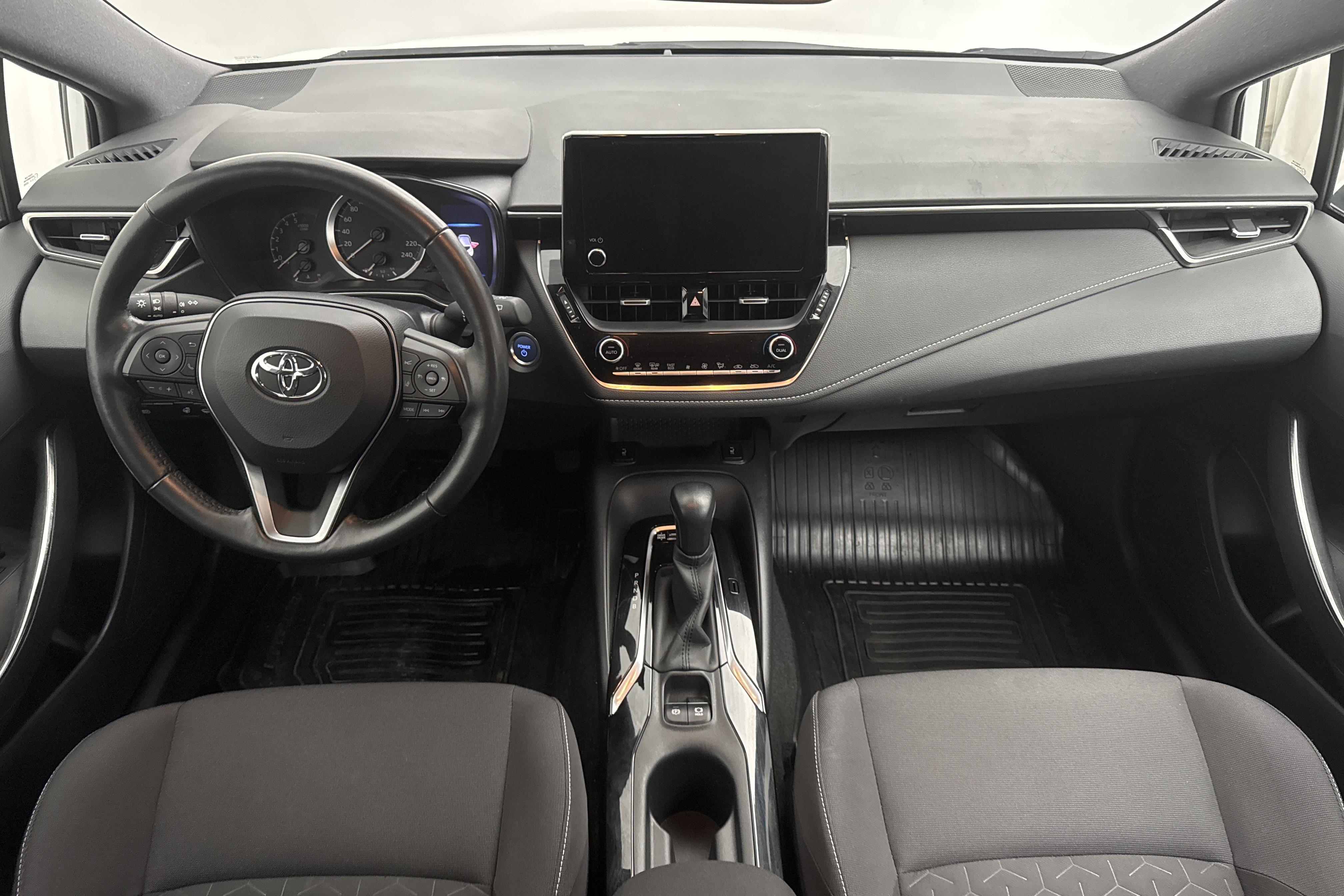 Toyota Corolla 1.8 Hybrid 5dr (122hk) - 26 880 km - Automatic - white - 2022