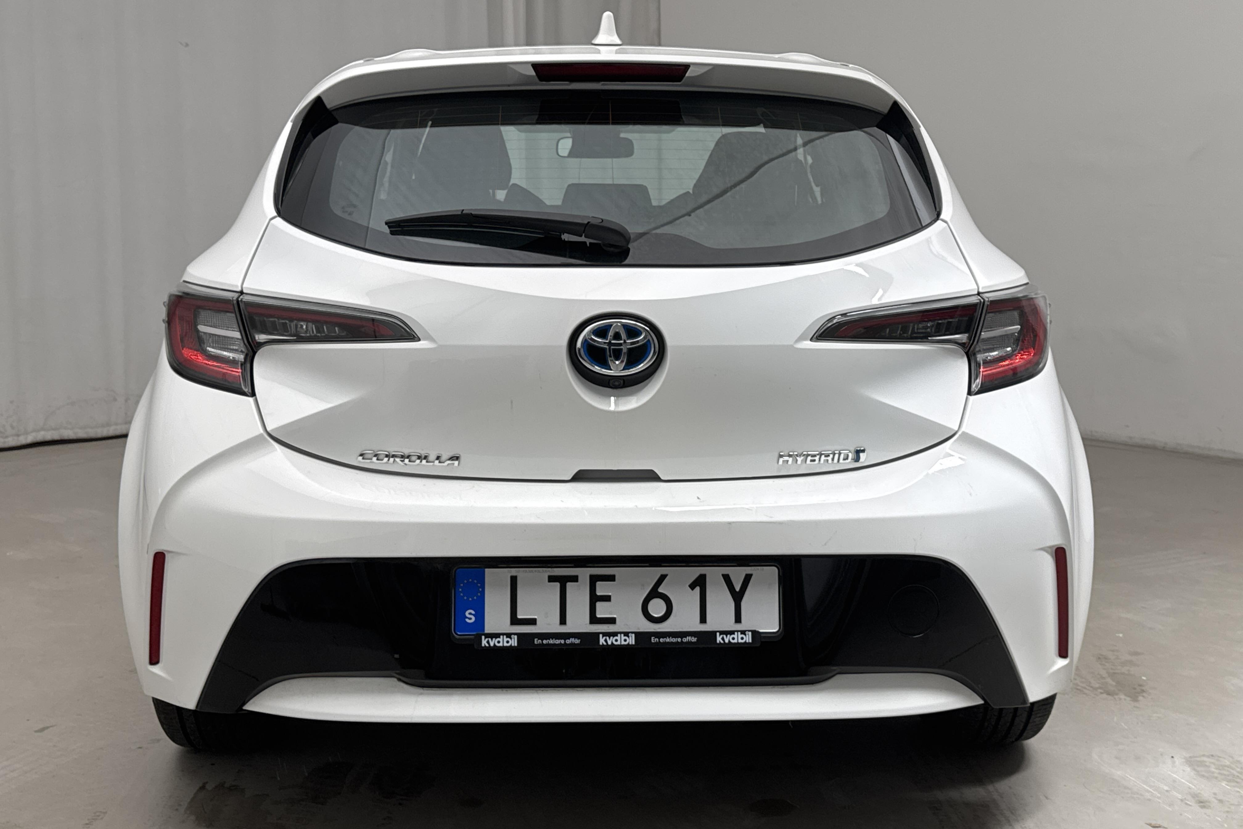 Toyota Corolla 1.8 Hybrid 5dr (122hk) - 26 880 km - Automatic - white - 2022