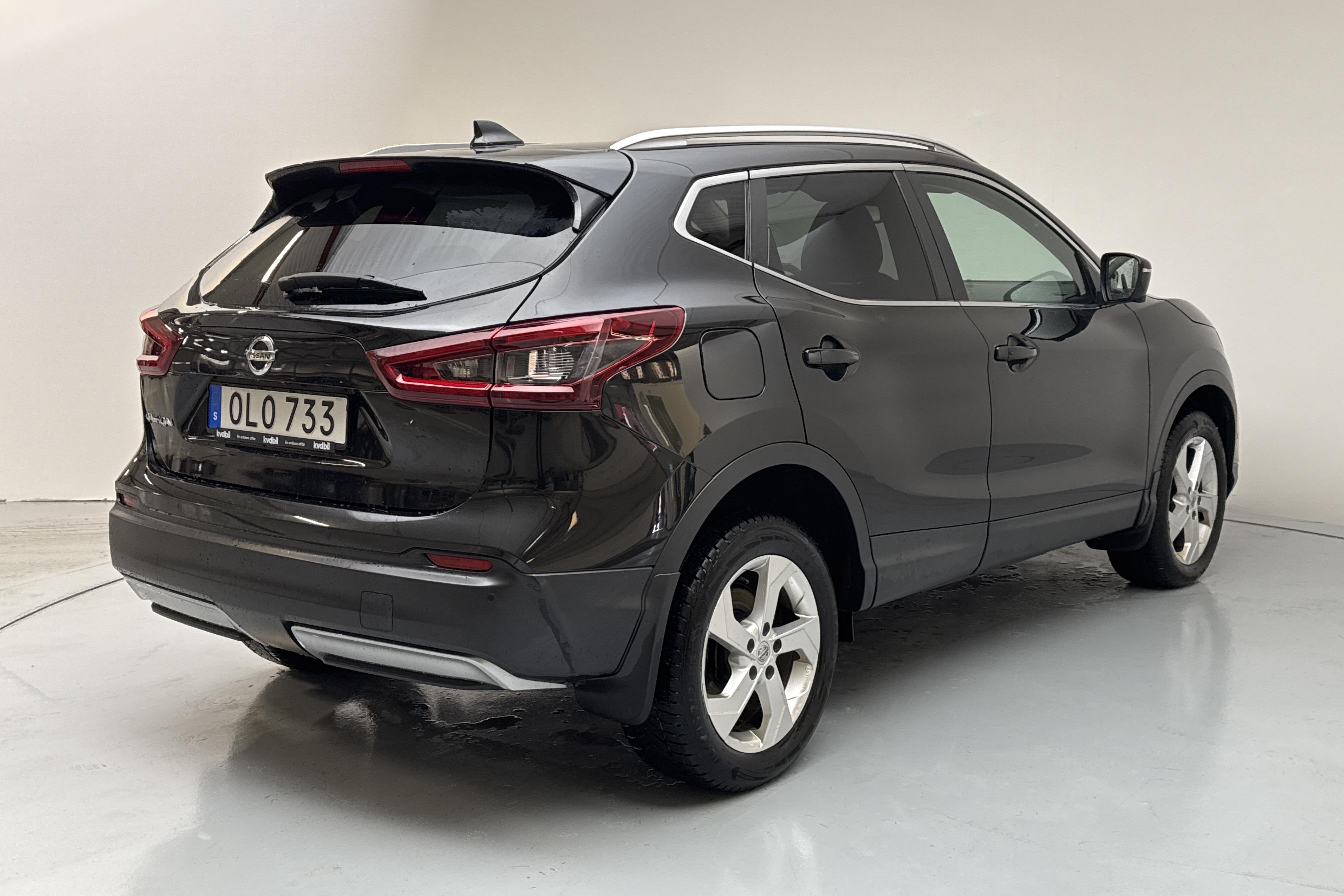 Nissan Qashqai 1.3 DIG-T (160hk) - 16 629 mil - Automat - svart - 2020