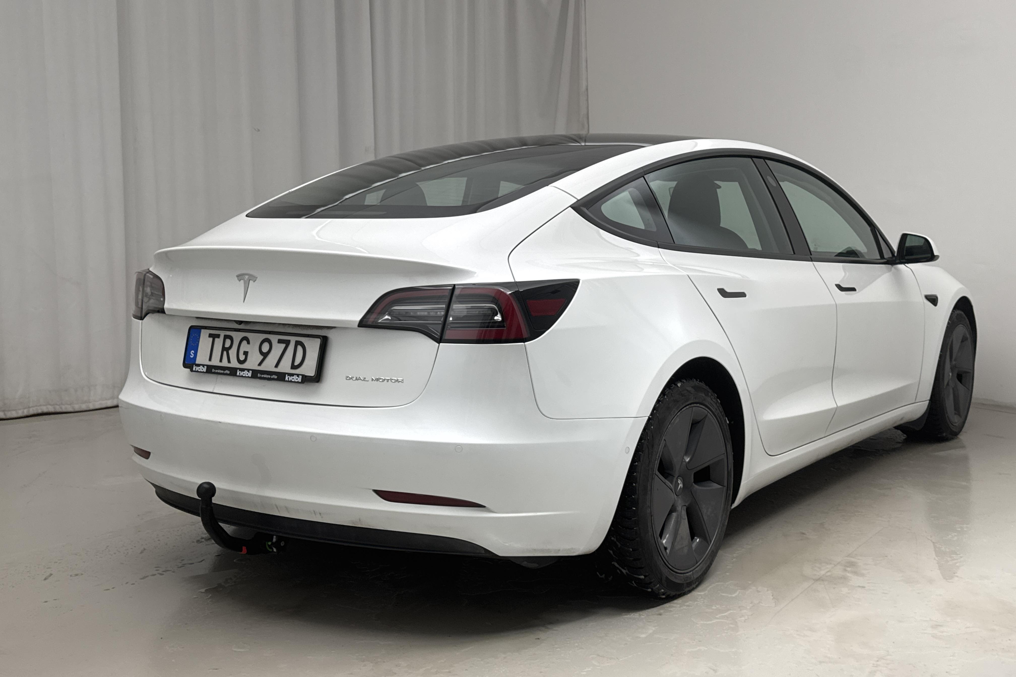 Tesla Model 3 Long Range Dual Motor AWD - 53 730 km - Automatic - white - 2021