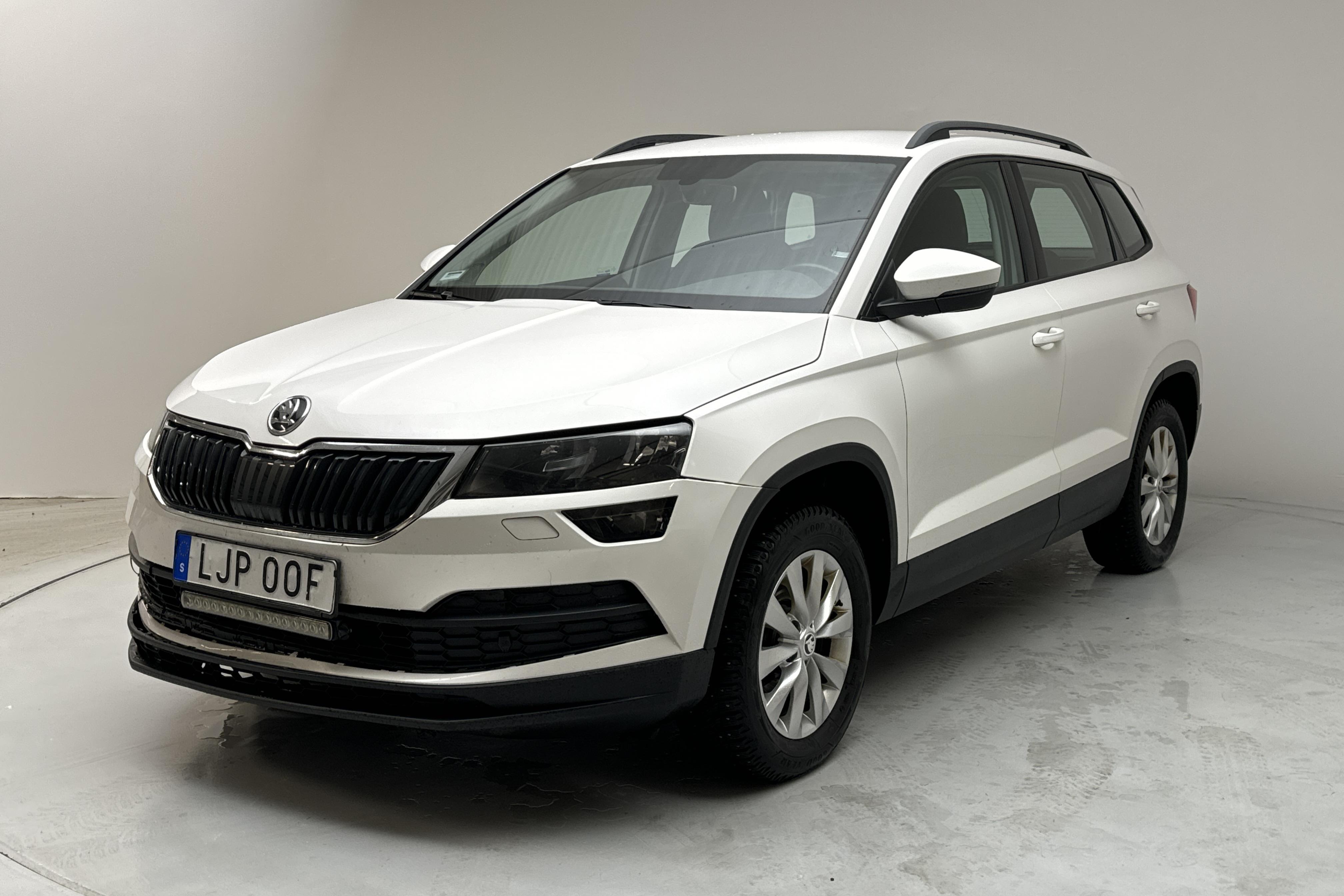 Skoda Karoq 2.0 TDI 4X4 (150hk) - 243 820 km - Manualna - biały - 2019