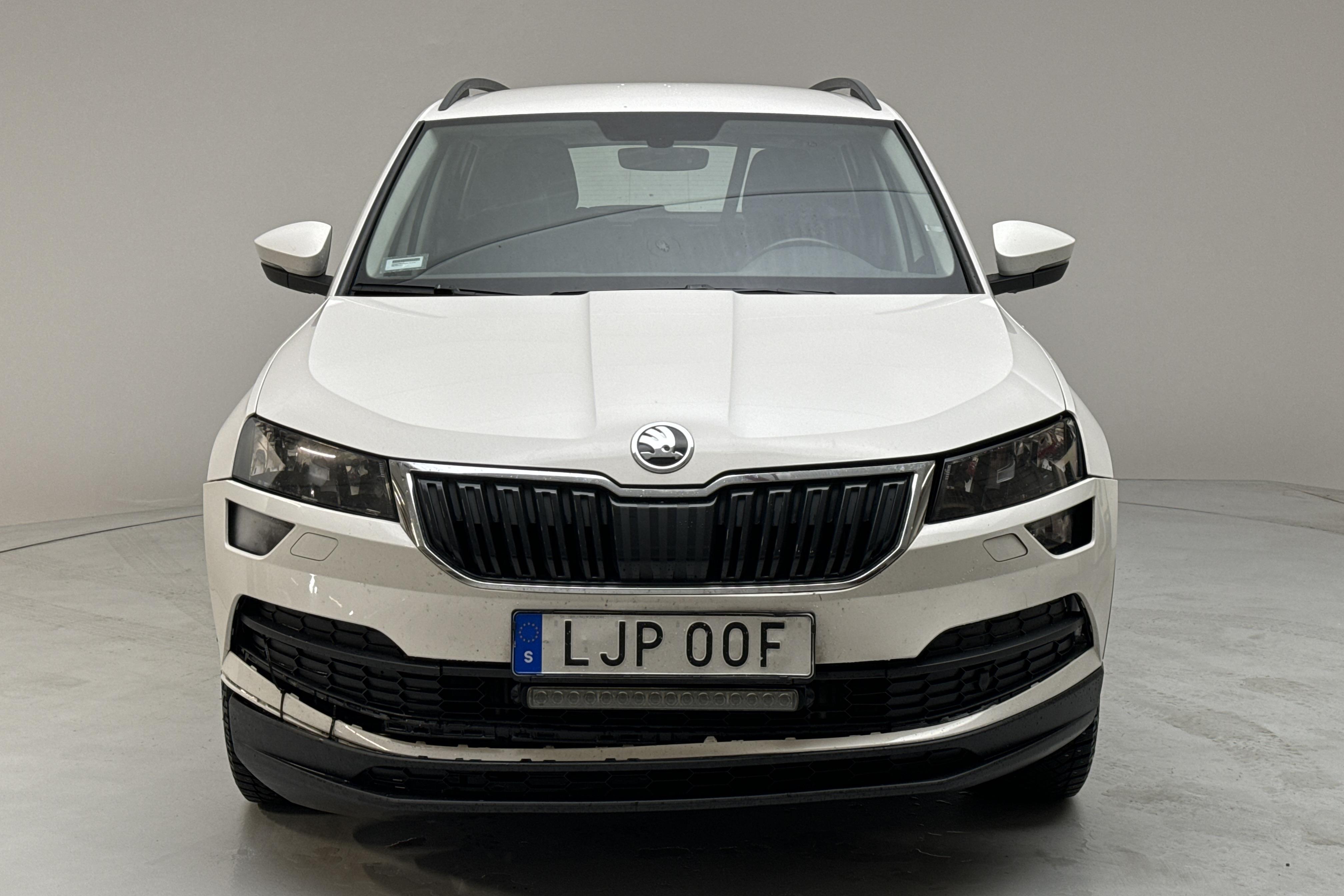 Skoda Karoq 2.0 TDI 4X4 (150hk) - 243 820 km - Manualna - biały - 2019