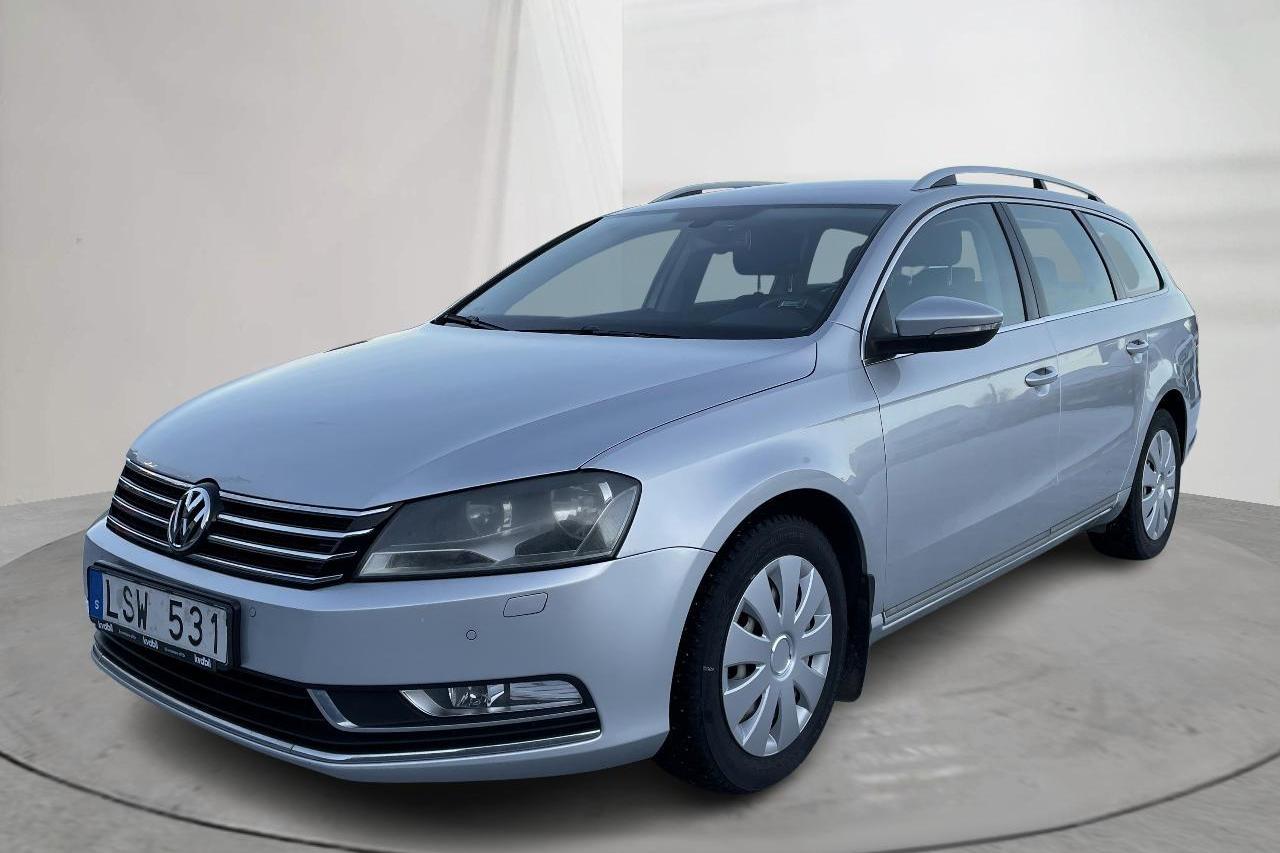 VW Passat 2.0 TDI BlueMotion Technology Variant (140hk) - 203 330 km - Manualna - srebro - 2011