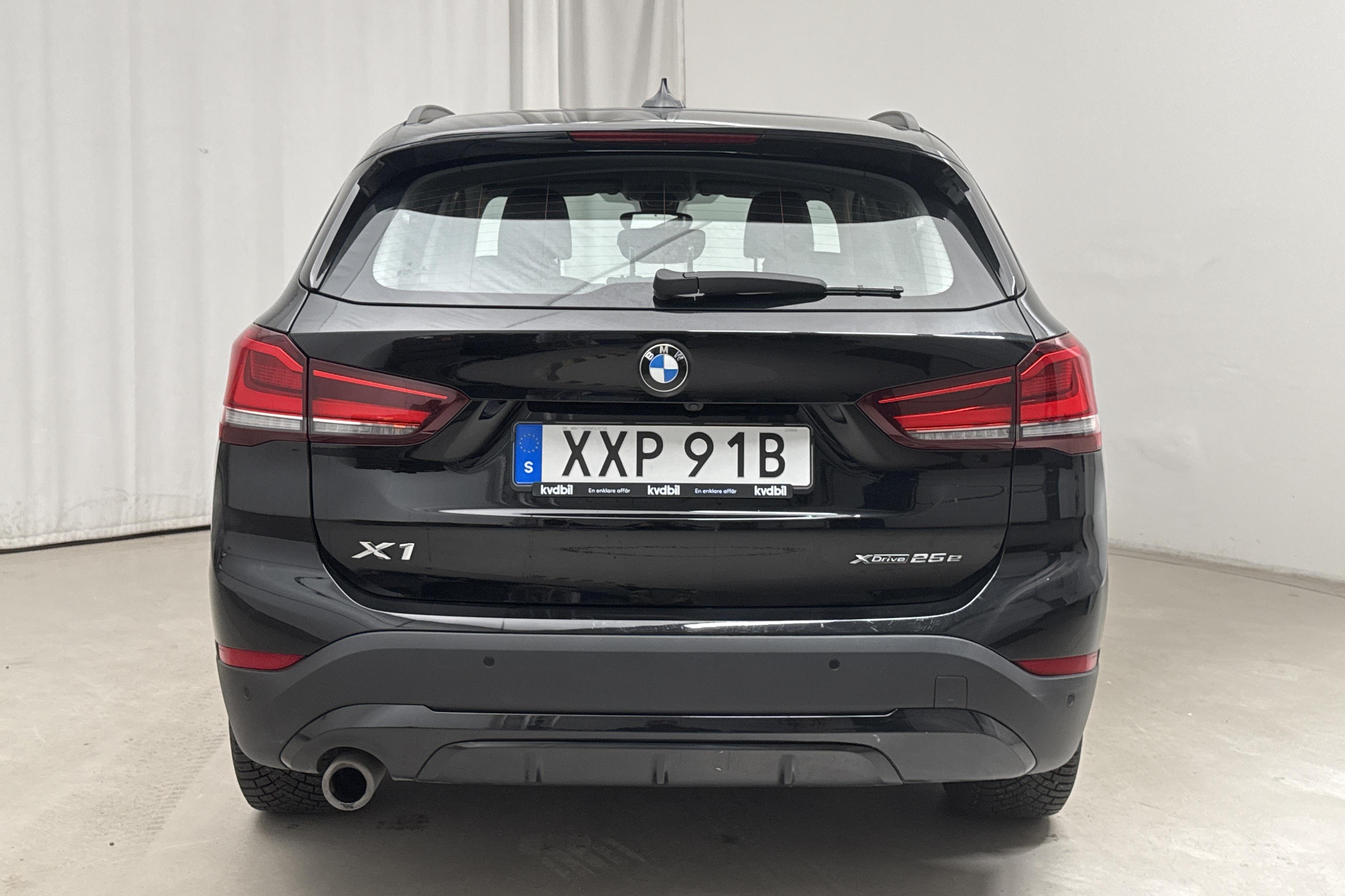 BMW X1 xDrive25e 9,7 kWh LCI, F48 (220hk) - 6 816 mil - Automat - svart - 2021