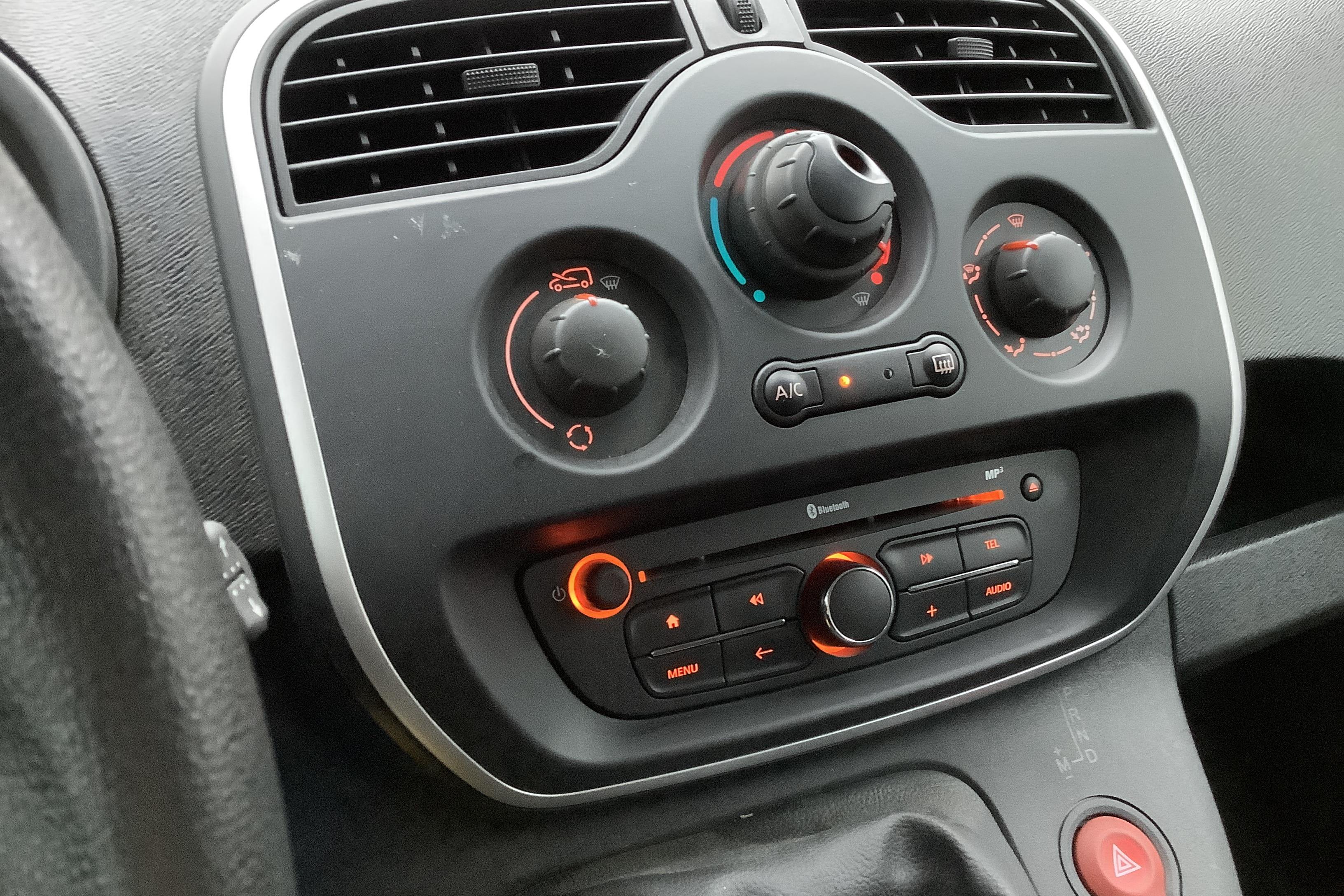 Renault Kangoo 1.5 dCi Maxi Skåp (110hk) - 30 110 km - Automaatne - valge - 2019