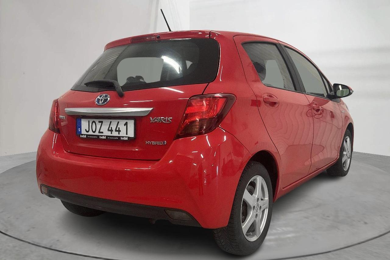 Toyota Yaris 1.5 HSD 5dr (75hk) - 124 610 km - Automatic - red - 2014