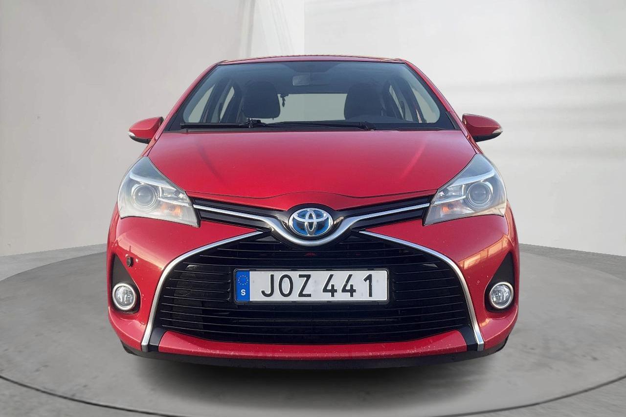 Toyota Yaris 1.5 HSD 5dr (75hk) - 124 610 km - Automatic - red - 2014