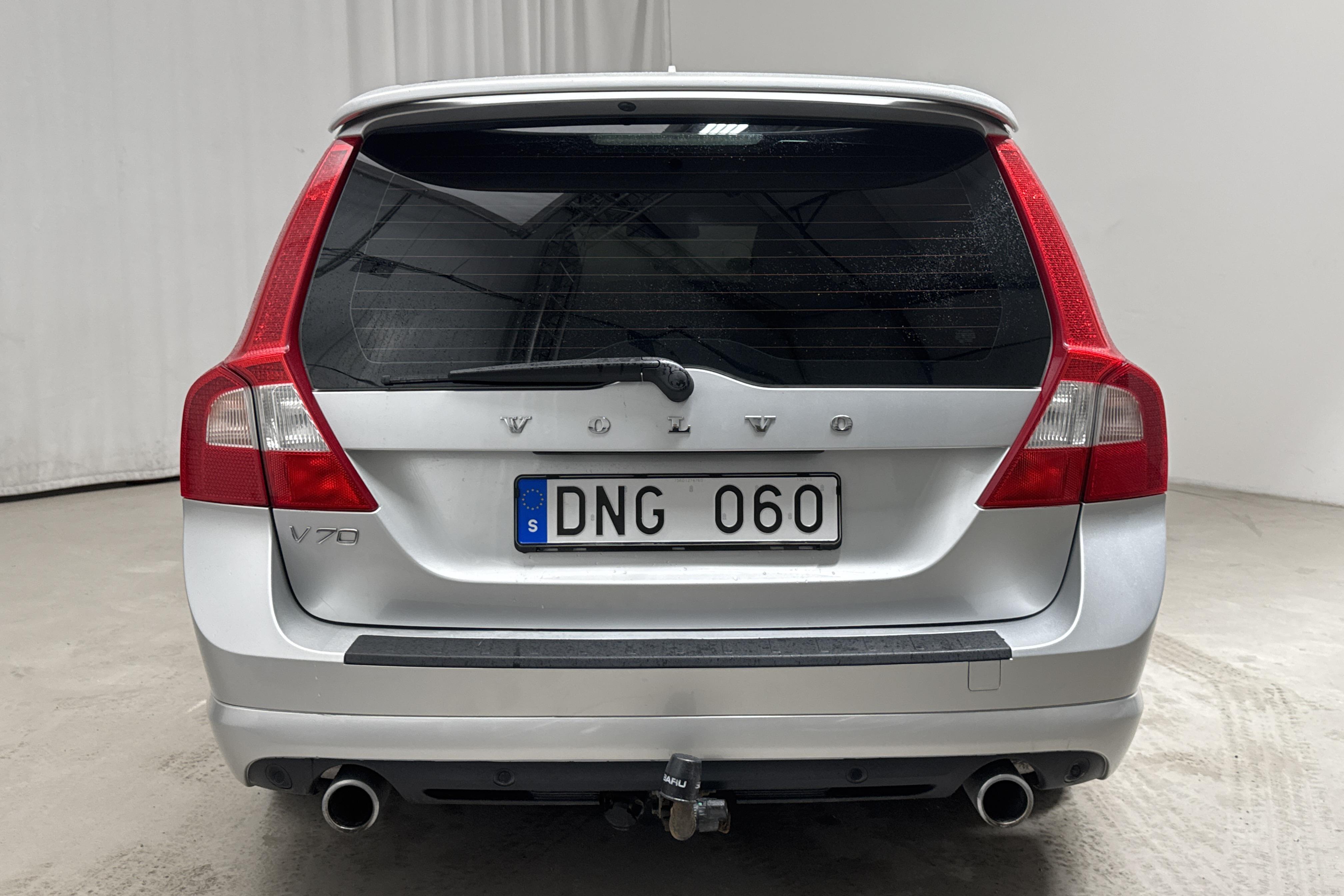 Volvo V70 II D4 AWD (163hk) - 26 920 mil - Automat - Light Grey - 2013