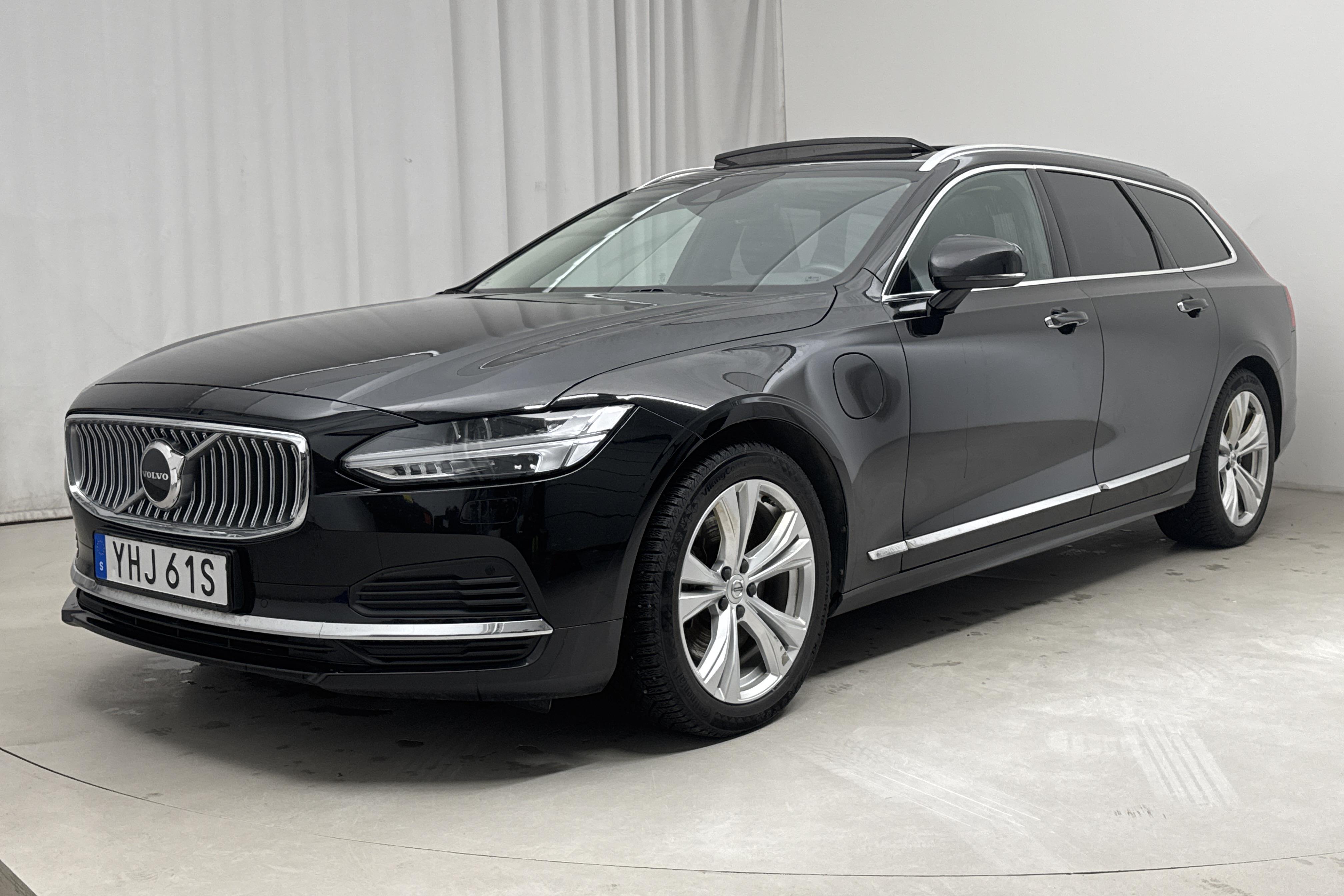 Volvo V90 T6 AWD Twin Engine (340hk) - 13 583 mil - Automat - svart - 2021