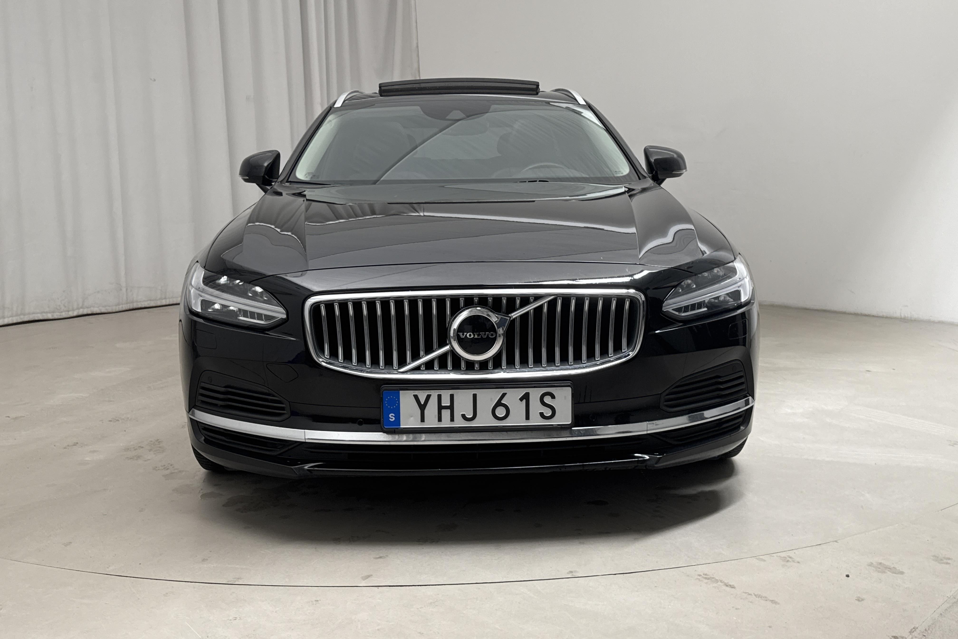 Volvo V90 T6 AWD Twin Engine (340hk) - 13 583 mil - Automat - svart - 2021