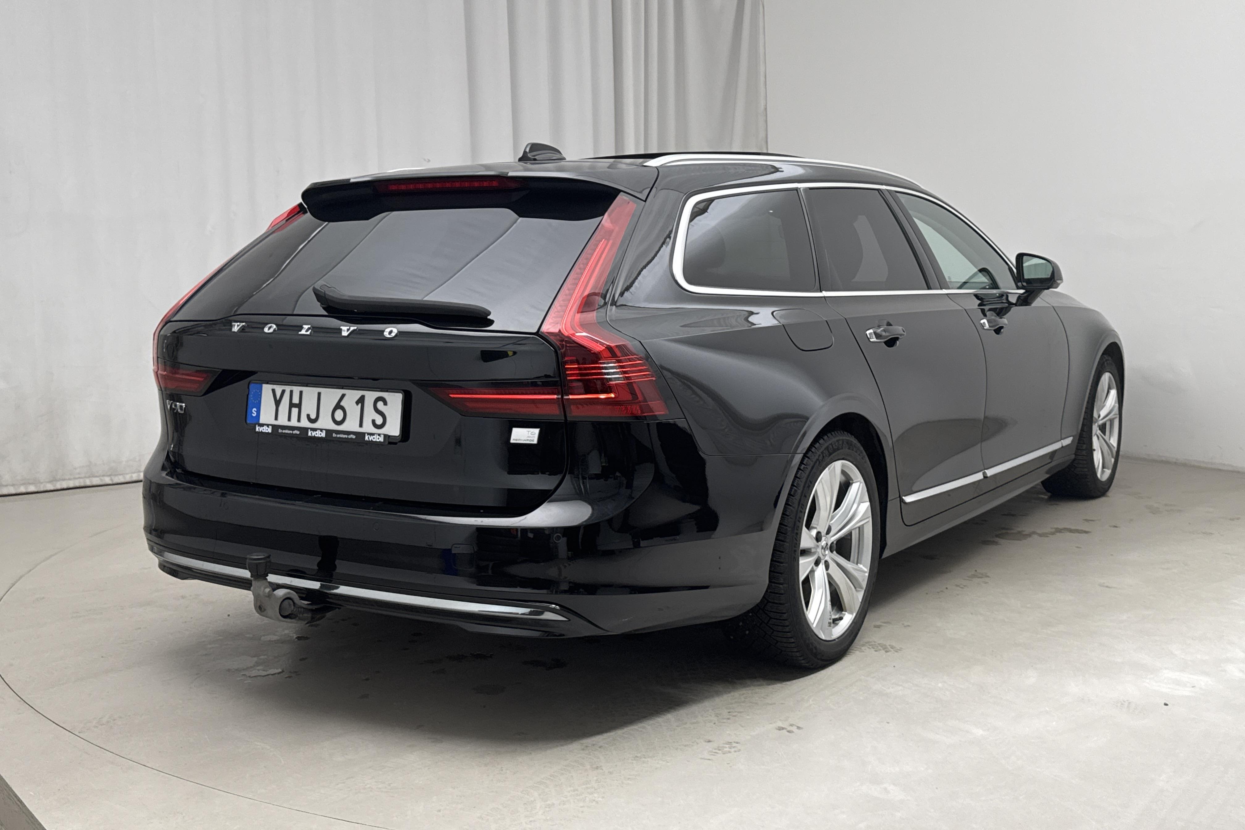 Volvo V90 T6 AWD Twin Engine (340hk) - 13 583 mil - Automat - svart - 2021