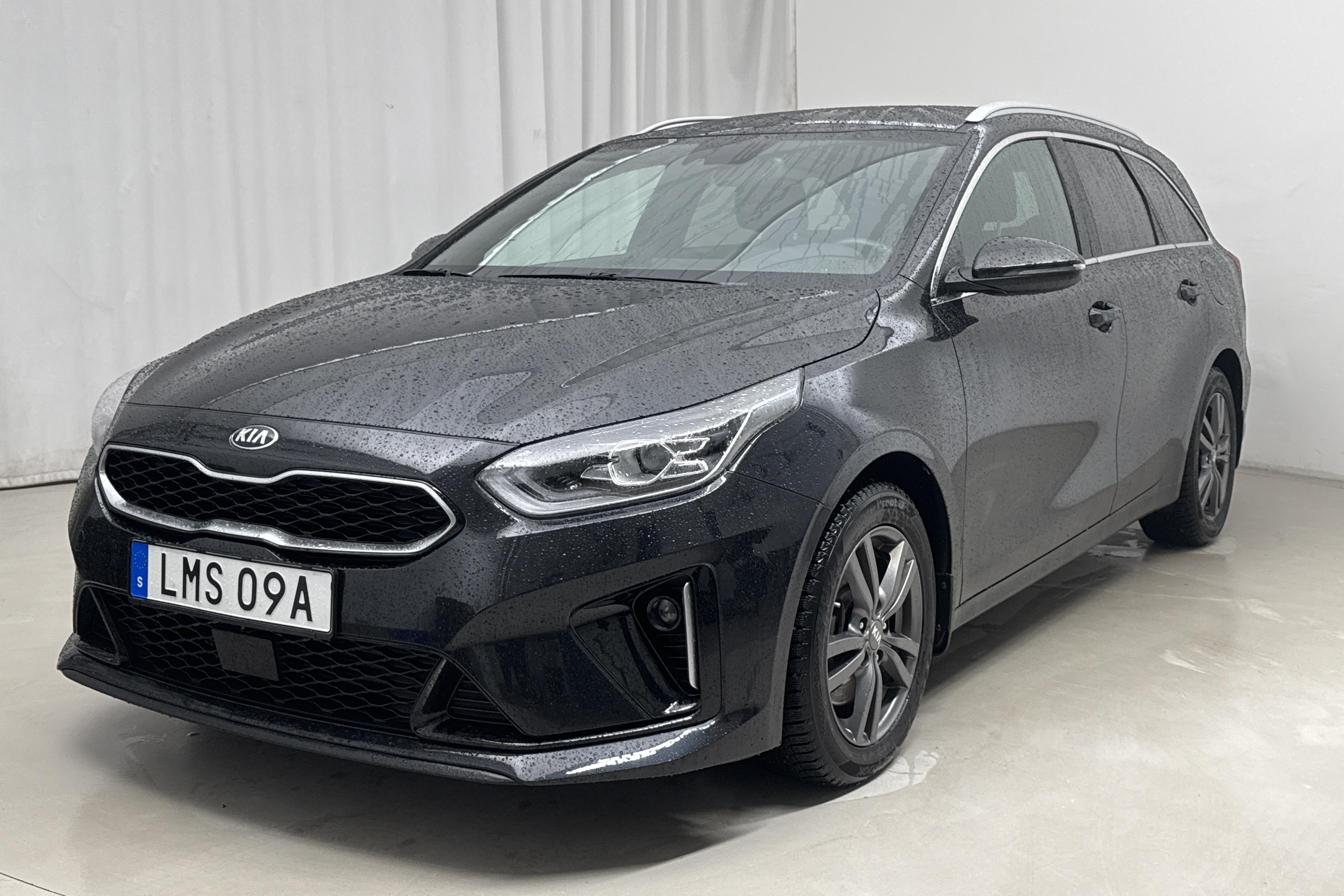 KIA Ceed 1.4 T-GDi SW (140hk) - 49 060 km - Automaatne - must - 2020