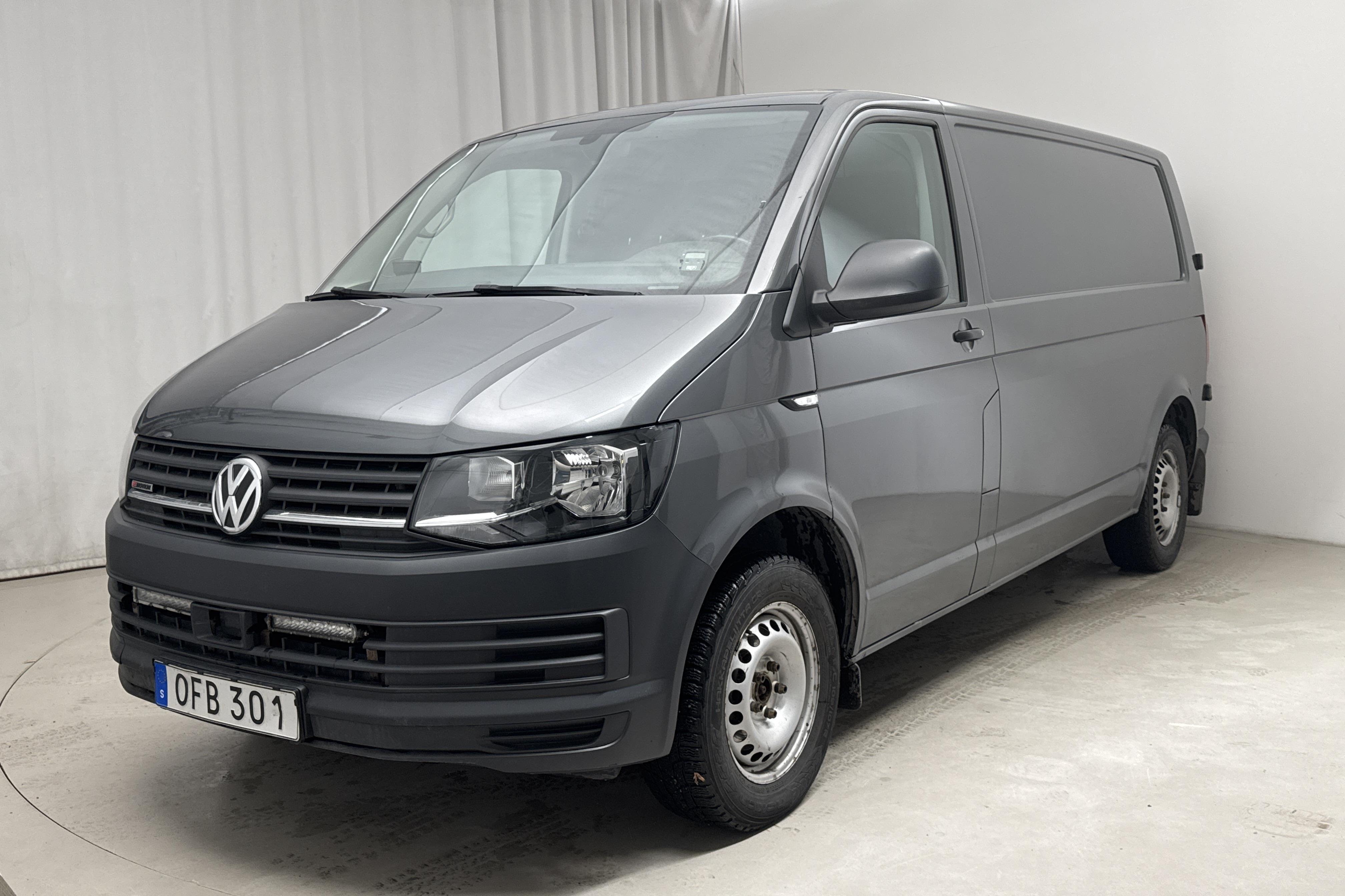 VW Transporter T6 2.0 TDI BMT Skåp 4MOTION (150hk) - 11 920 mil - Automat - grå - 2017