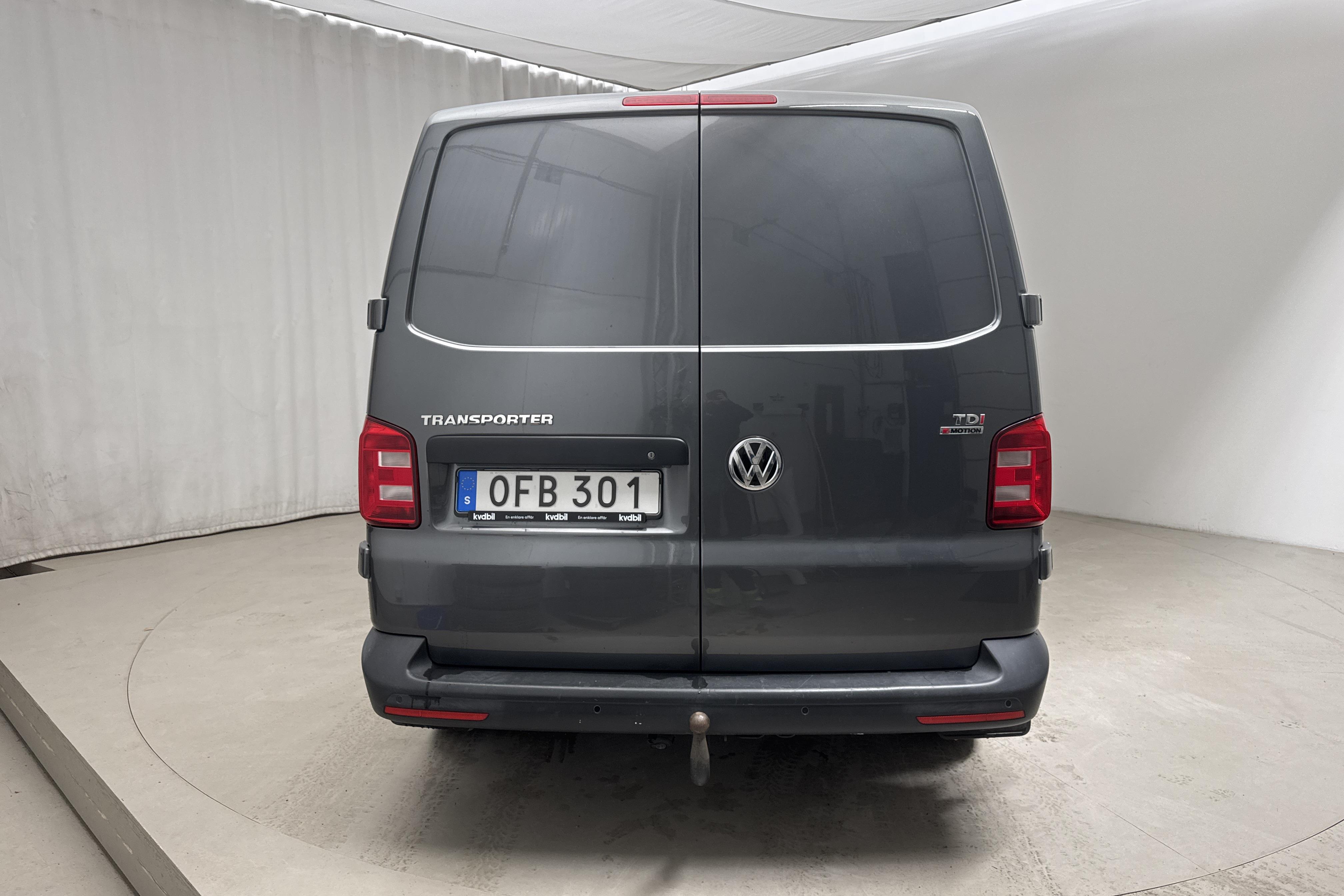 VW Transporter T6 2.0 TDI BMT Skåp 4MOTION (150hk) - 11 920 mil - Automat - grå - 2017