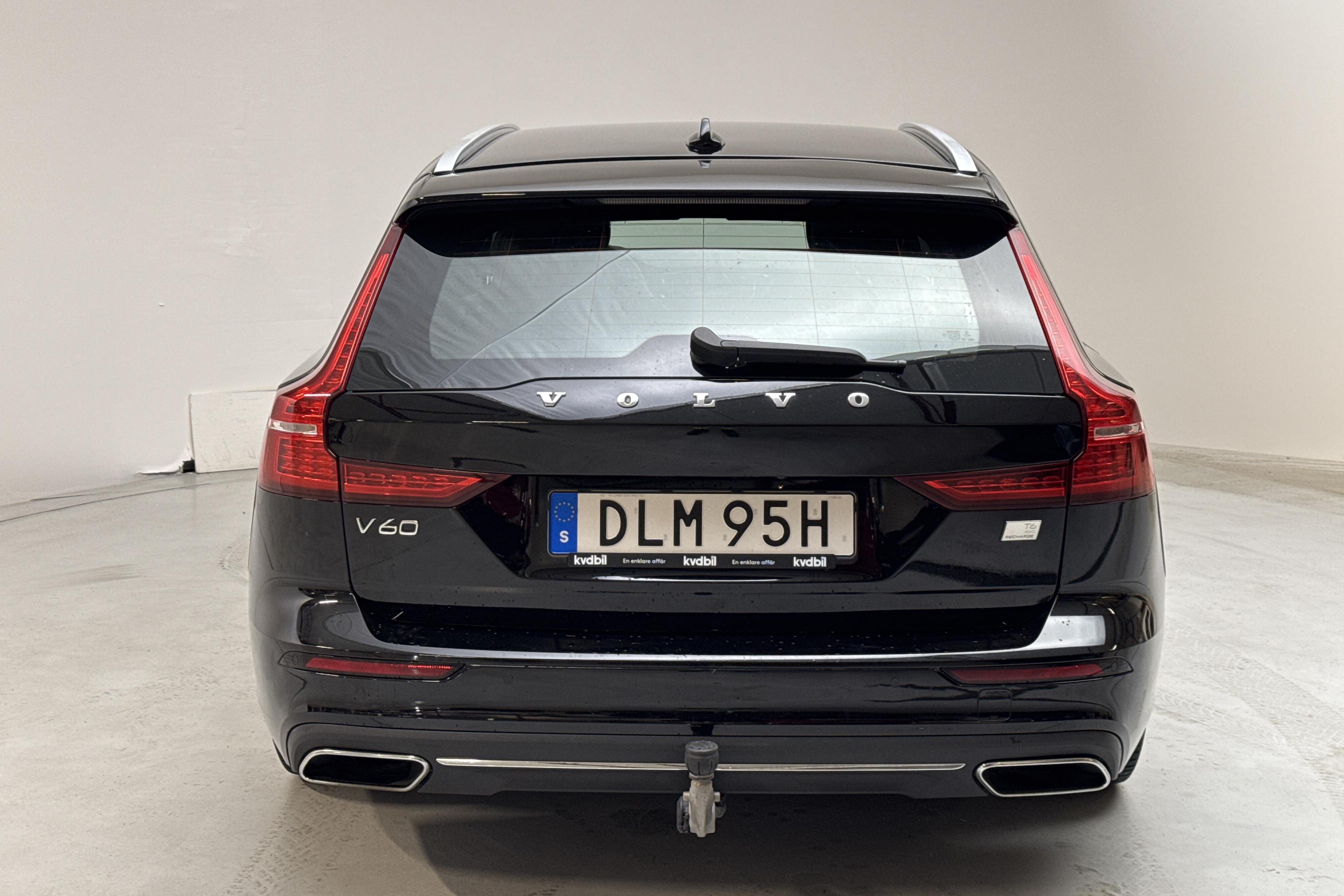 Volvo V60 T6 AWD Twin Engine (340hk) - 80 010 km - Automatyczna - czarny - 2022